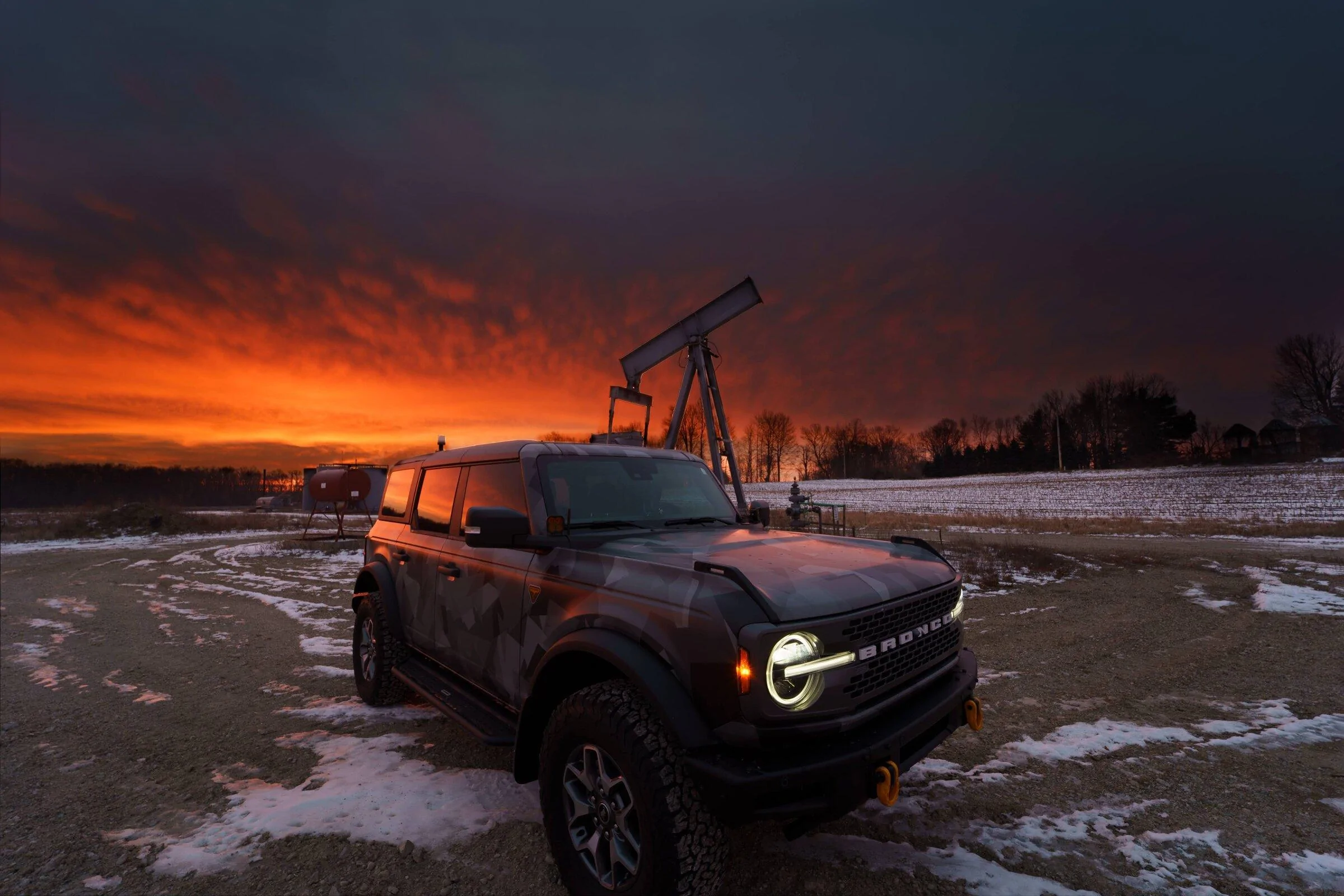 Ford Bronco Just a City Dweller. Urban Digital Camo Bronco Epic Burn 2