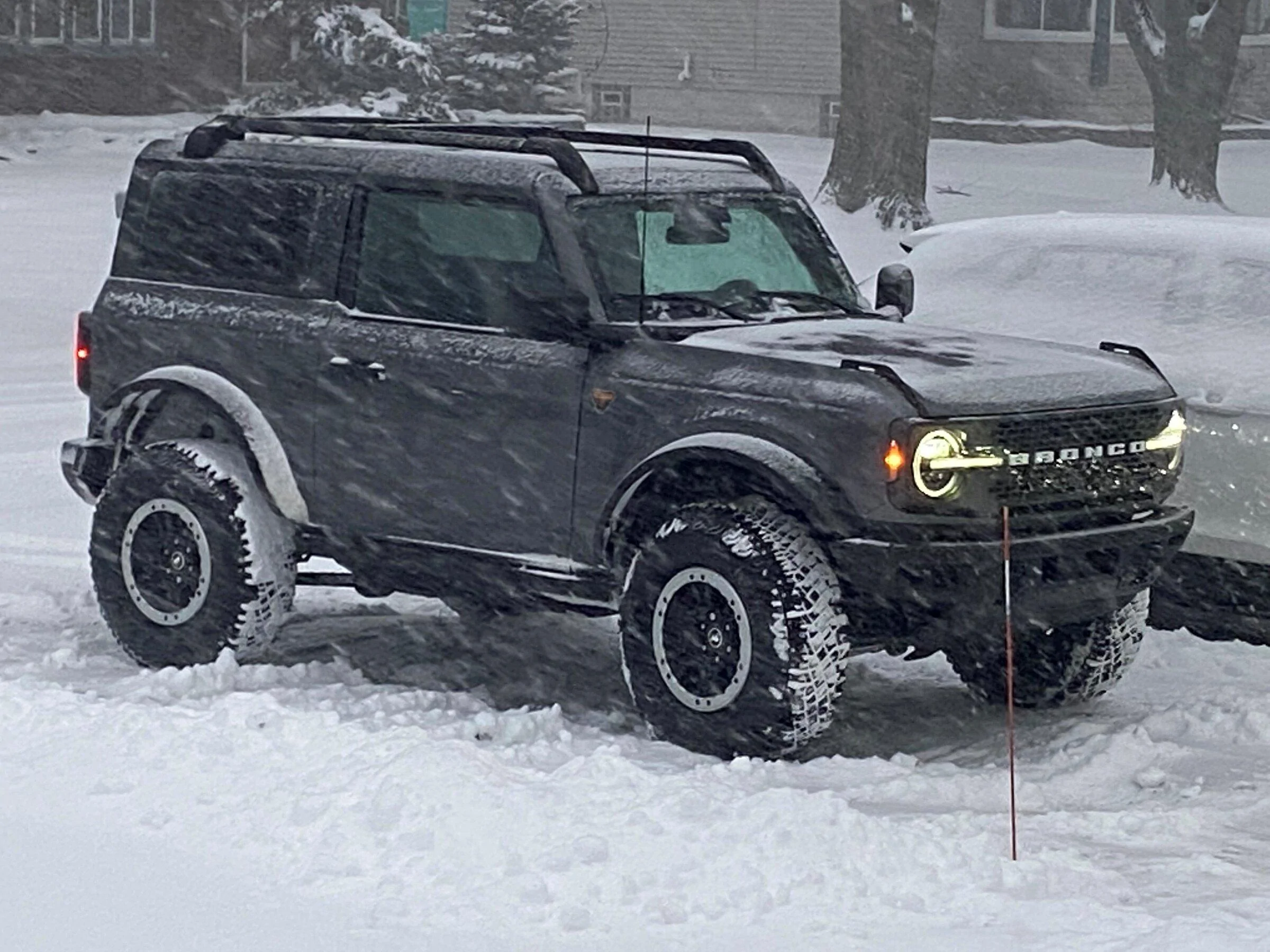 Ford Bronco CARBONIZED GRAY Bronco Club b3