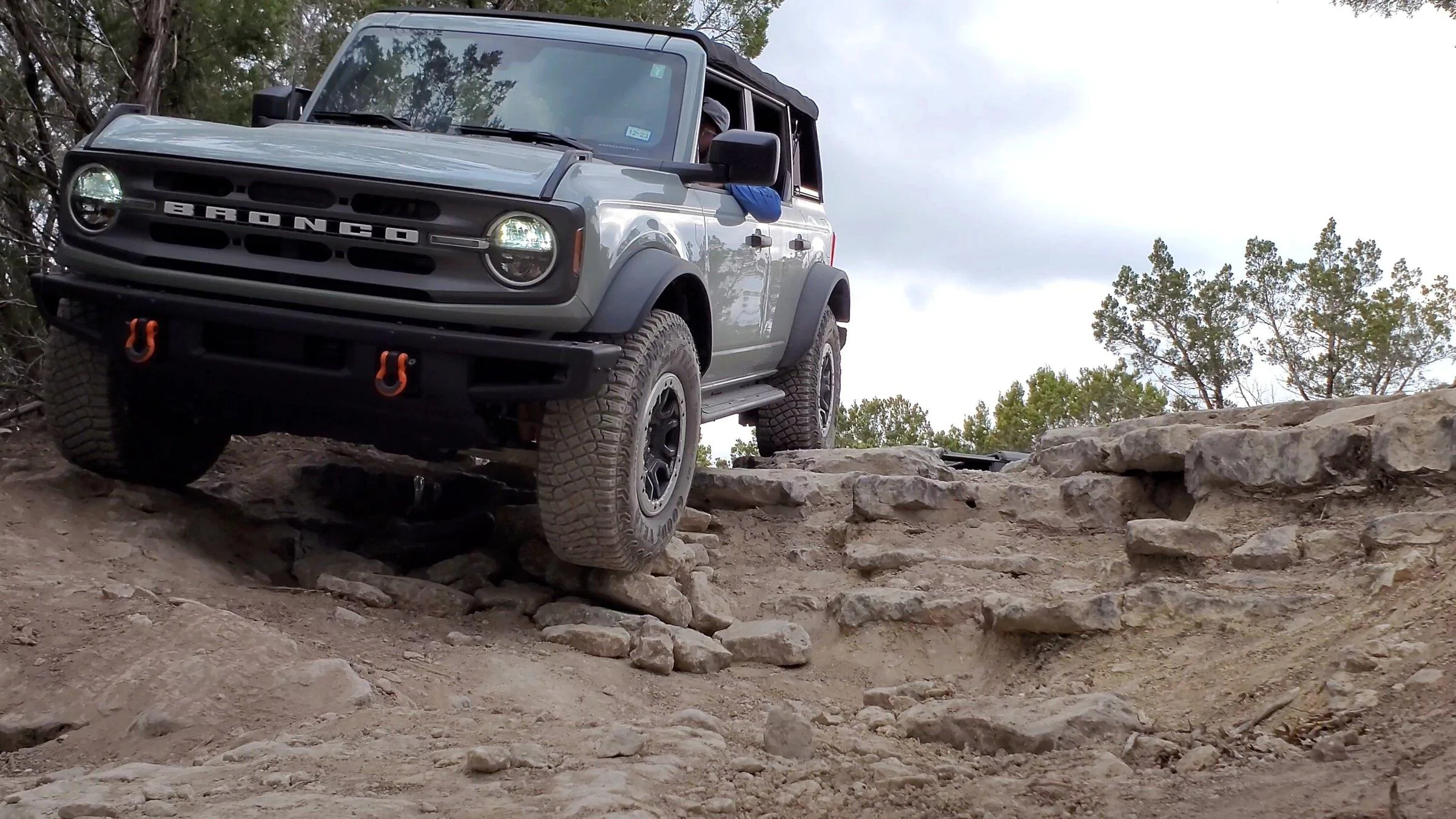 Ford Bronco CACTUS GRAY Bronco Club VideoCapture_20220323-175533
