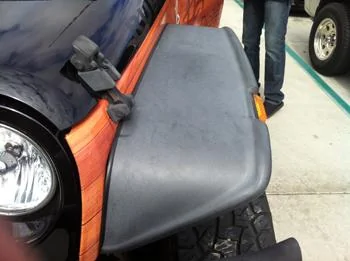 Ford Bronco Color Matched Hardtop vs Stock Carbonized Gray sf-action-1[1]