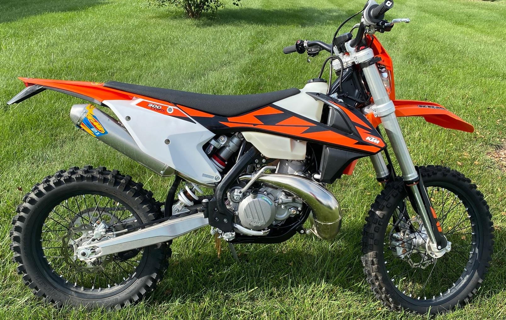 Ford Bronco Whats your hobbies! KTM