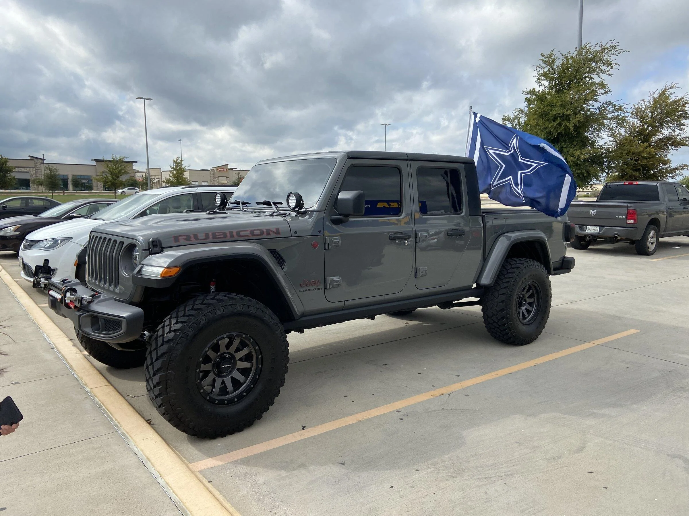 Ford Bronco 2022 Badlands 2-Door on 37's and White Beadlocks IMG_6034
