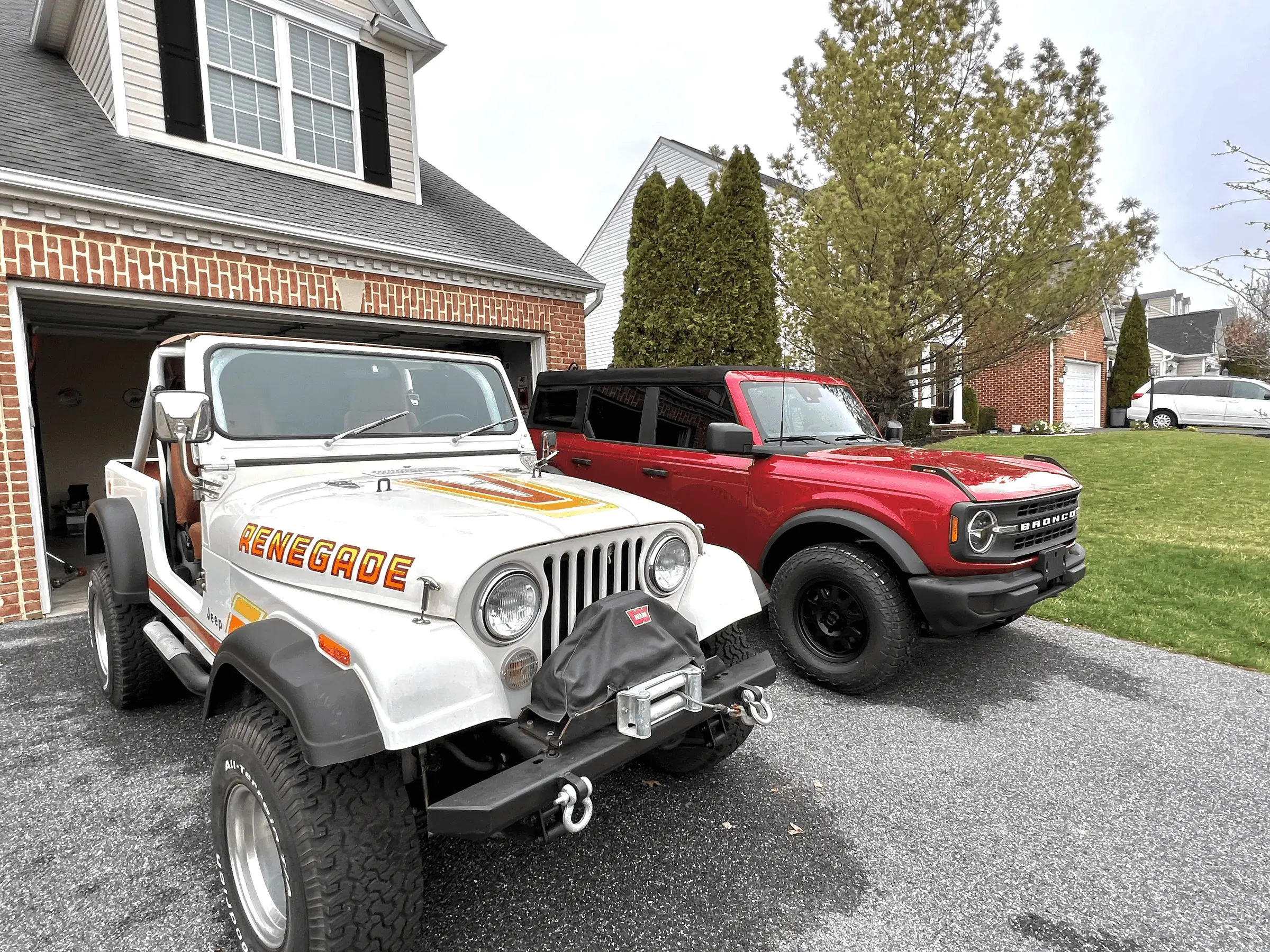 Ford Bronco Bronco and CJ7 tempImageY6e7sc