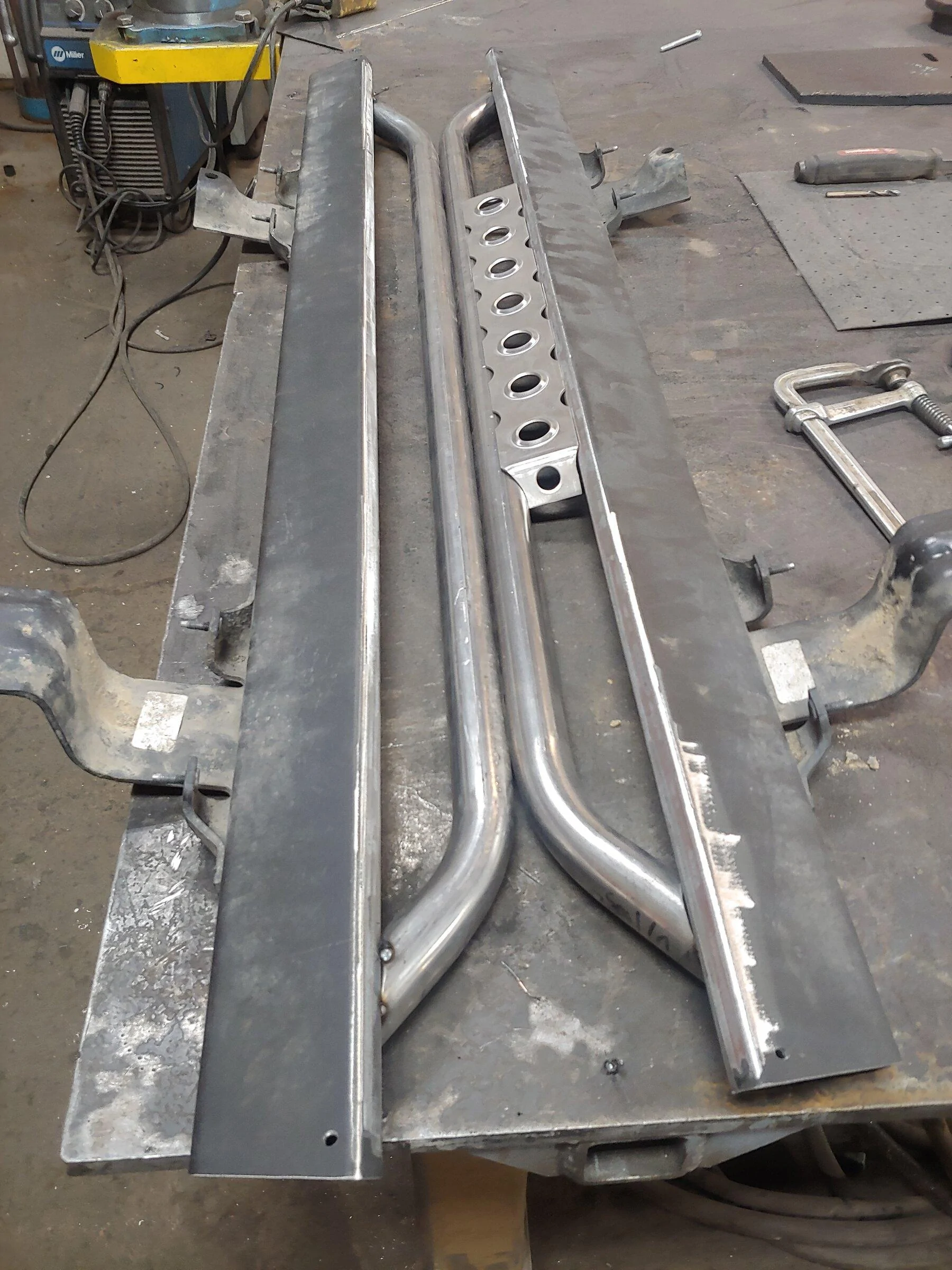 Ford Bronco Adding Jeep Rubicon rails to Bronco stock rock sliders 20220325_163249