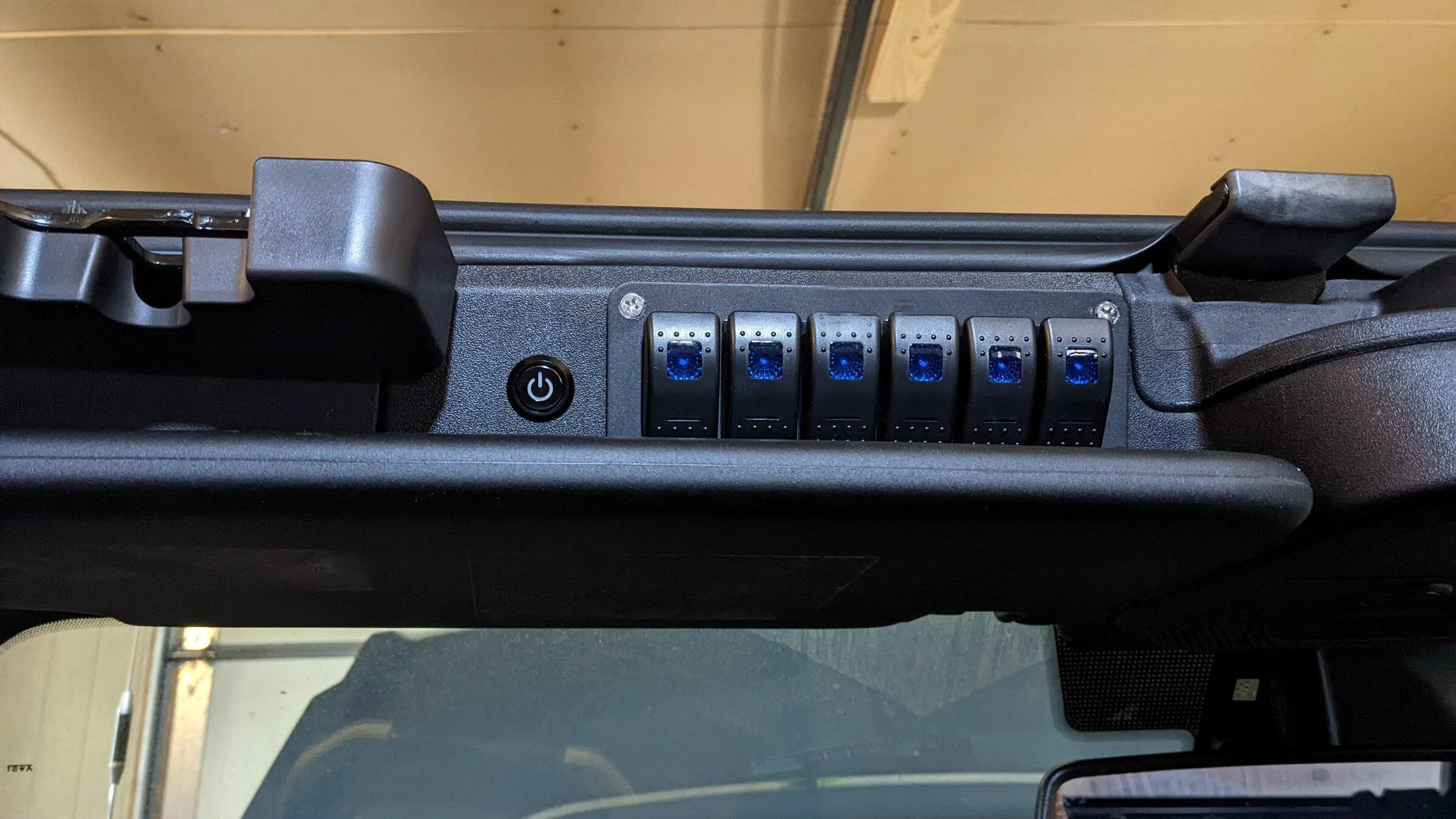 Ford Bronco Adding Aux switches: or, Seriously, just order them... Polish_20220318_174313065