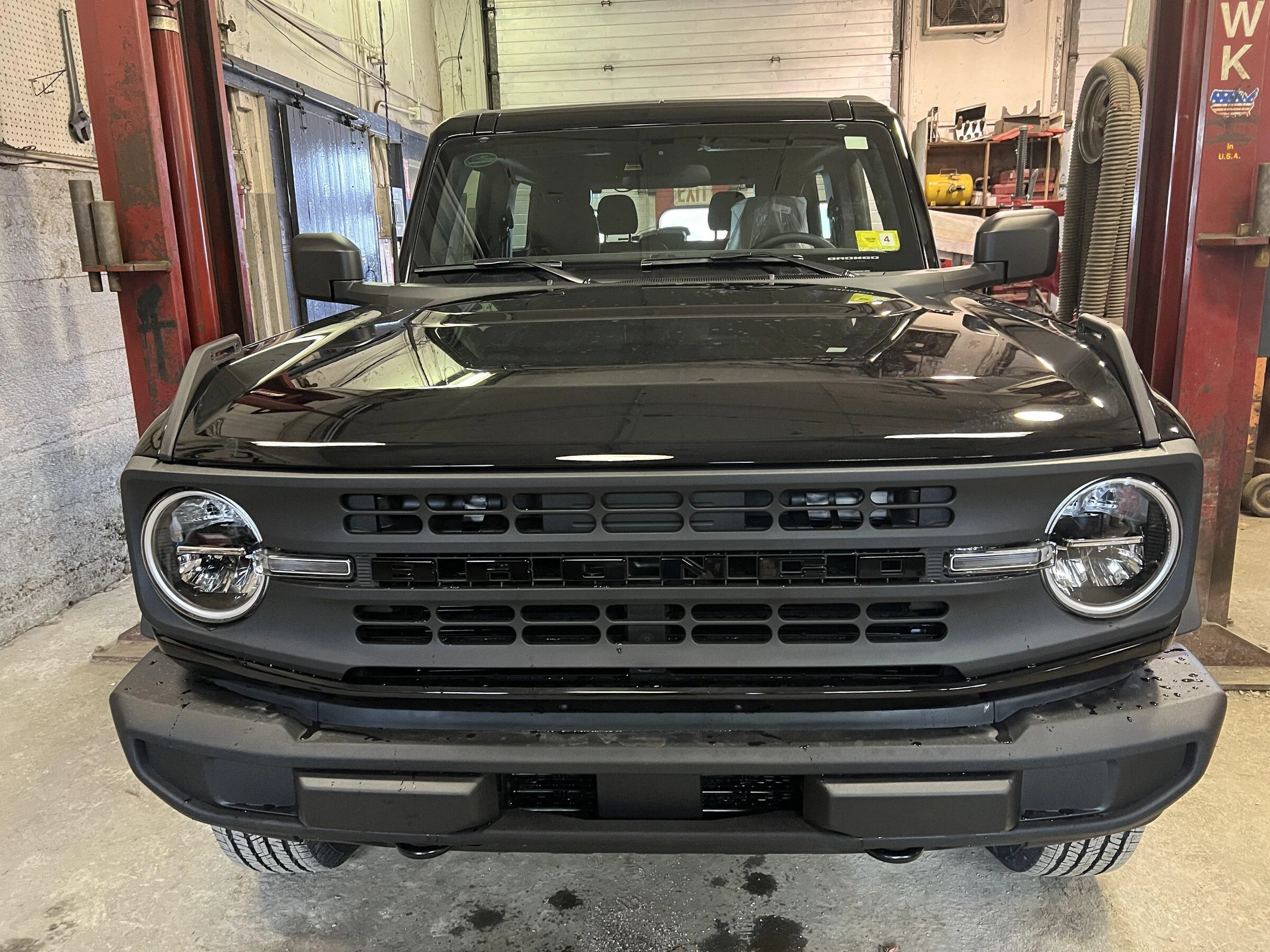 Ford Bronco Black 2 door bronco thread F15D4E85-507F-483E-8A56-D0157D3B91D3