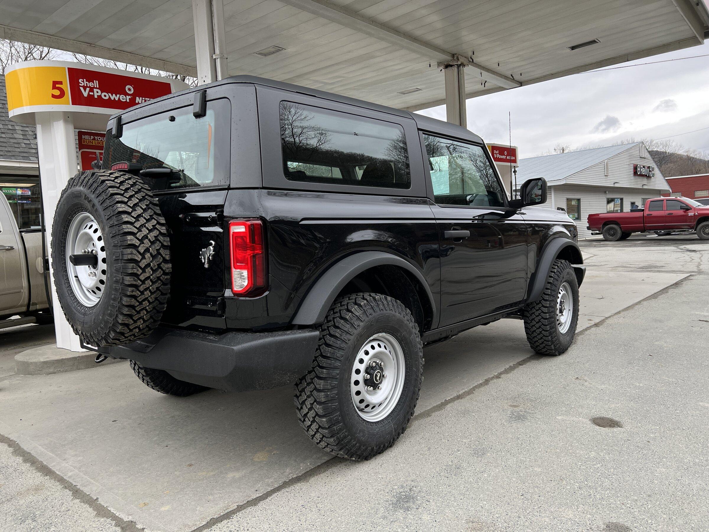 Ford Bronco Black 2 door bronco thread CAEC65AD-2F63-437F-803D-5F54D1DDF3F3