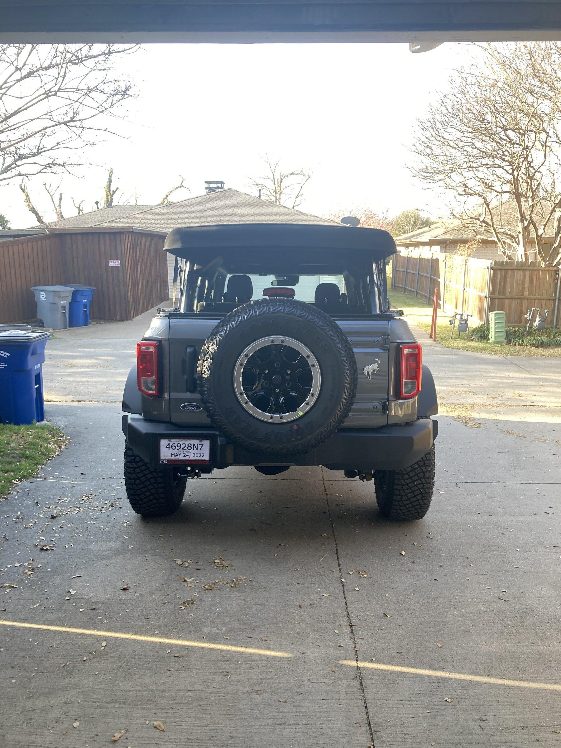 Ford Bronco CARBONIZED GRAY Bronco Club IMG_3535