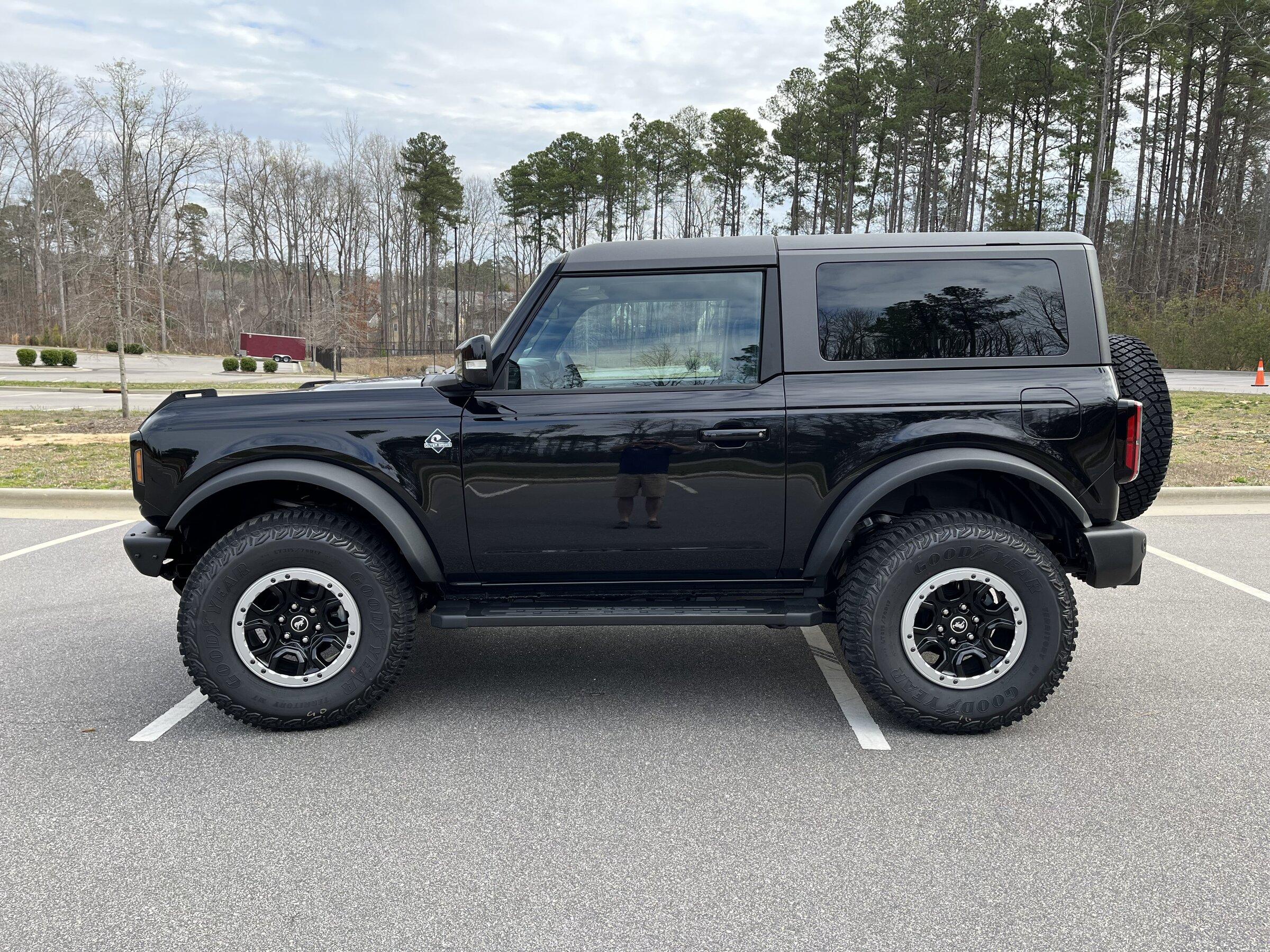 Ford Bronco 2022 Two Door, OBX w/ Squatch Daily Driver IMG-4469