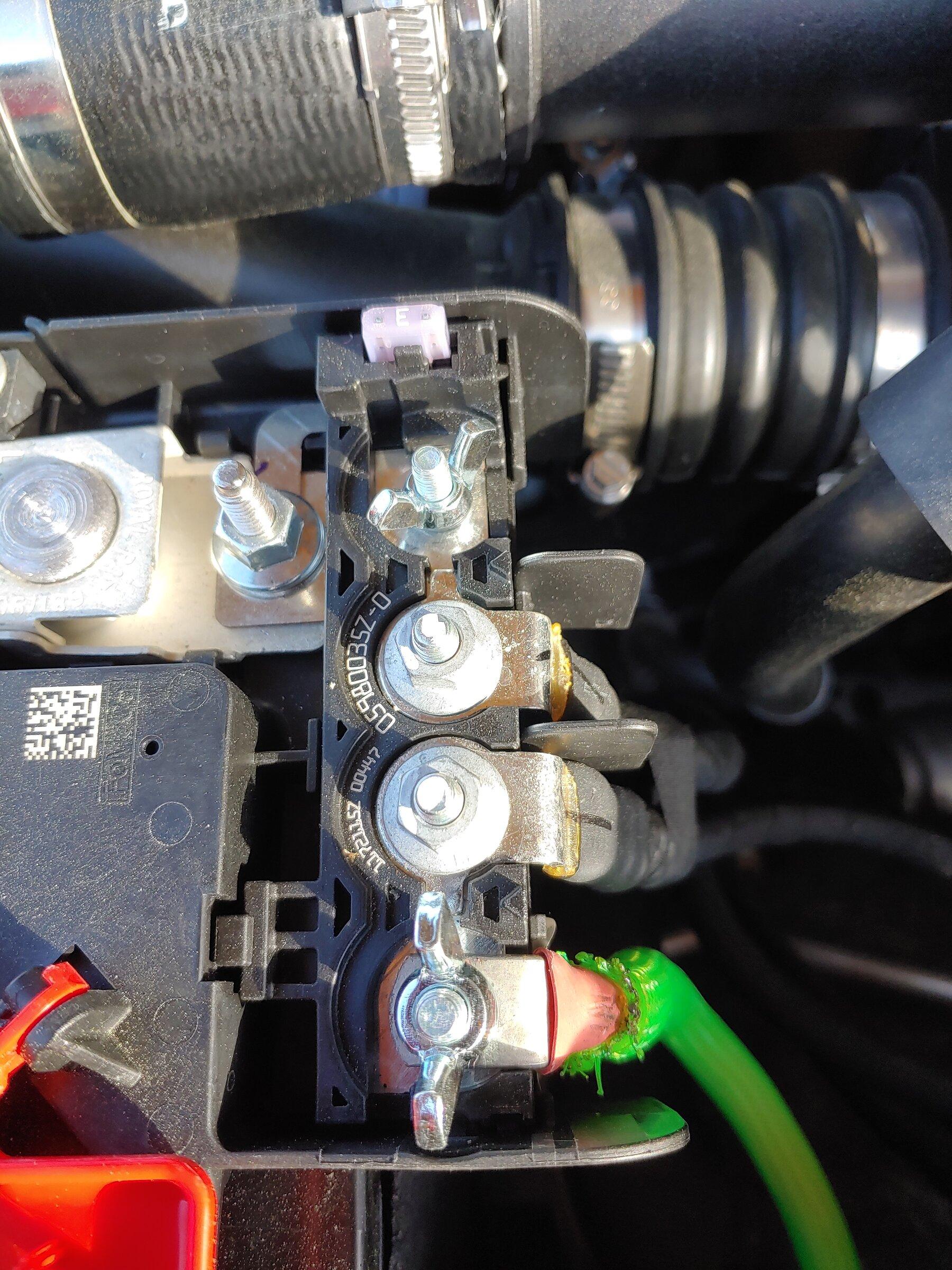 Ford Bronco Battery Terminal info 0326221736
