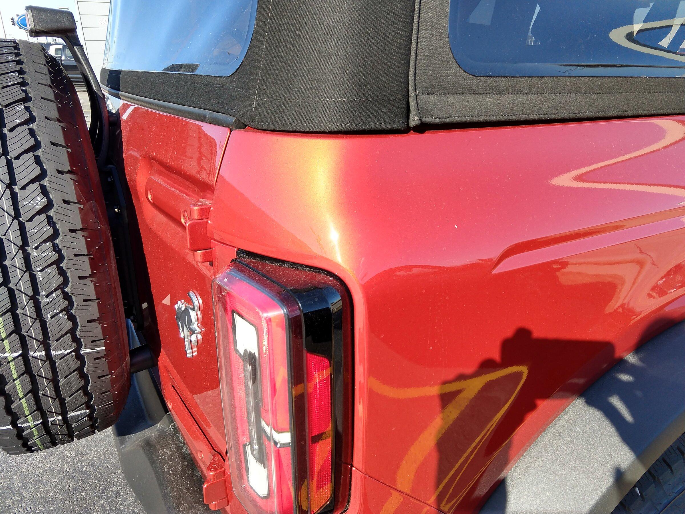 Ford Bronco Velocity Blue vs Hot Pepper Red IMG_20220313_154218160_HDR