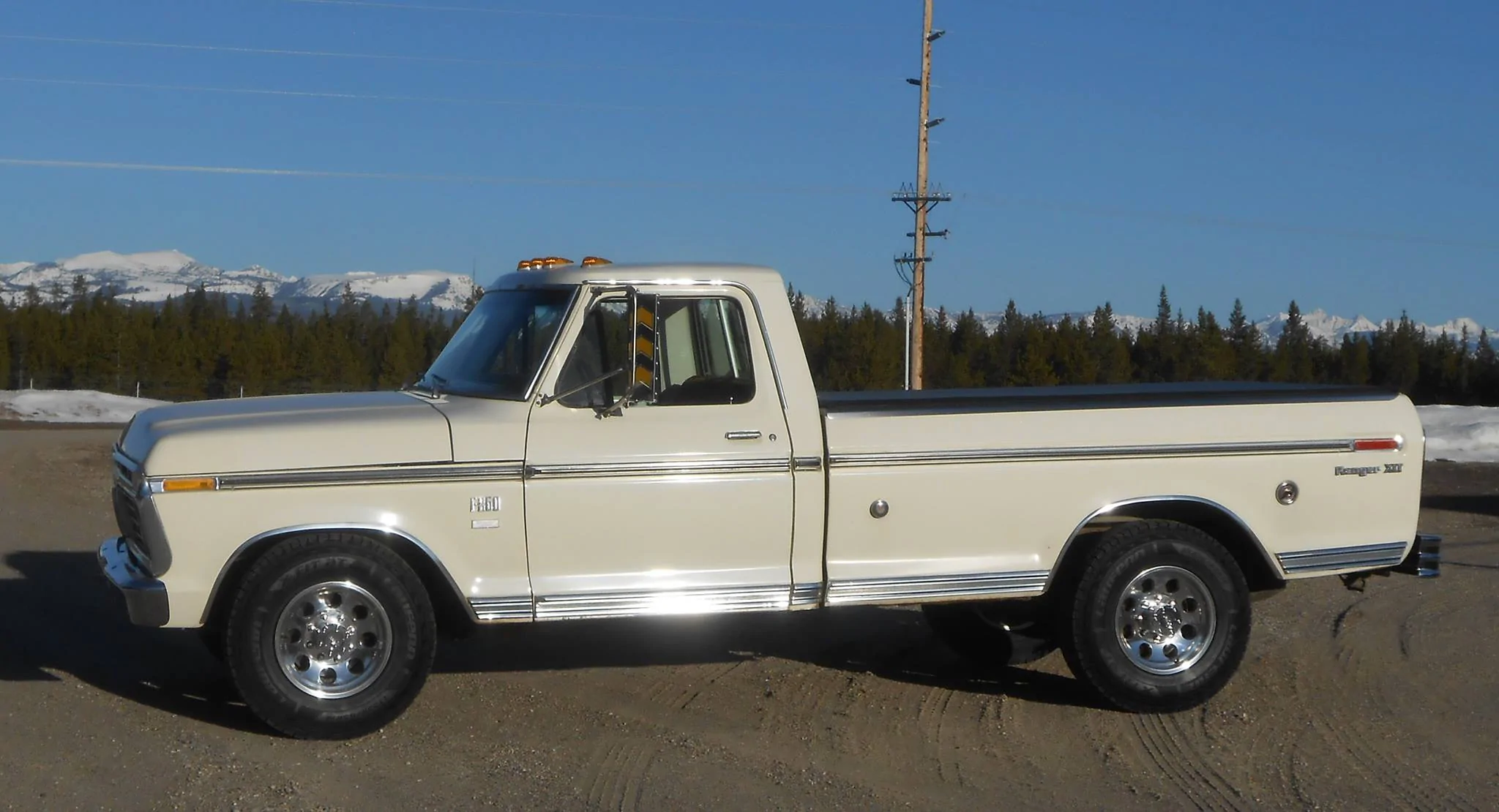 Ford Bronco 2-Door Bronco Glamour Shots? 37789522_10211741076666732_8301658470151618560_o
