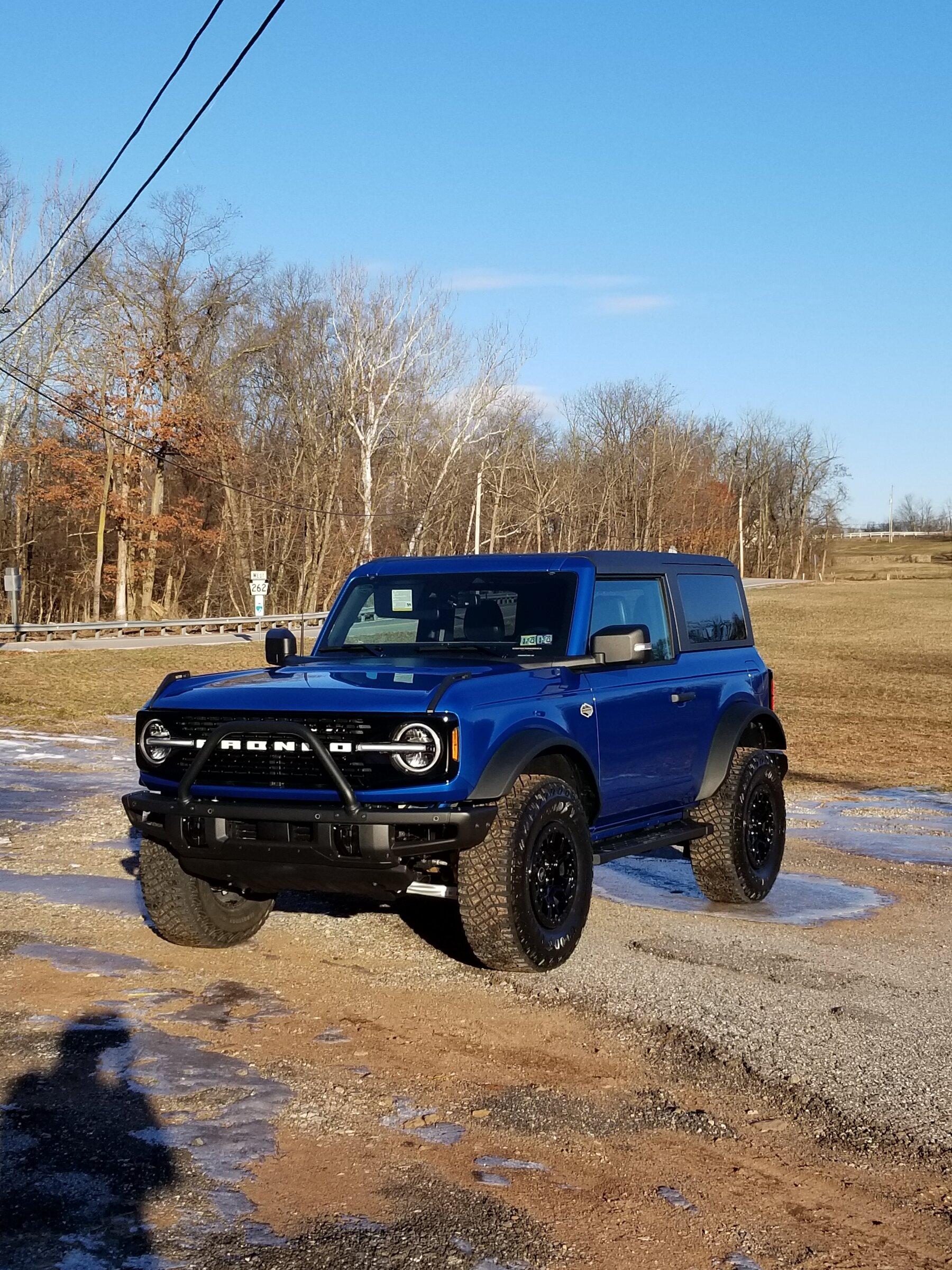 Ford Bronco VELOCITY BLUE Bronco Club 20220205_082241