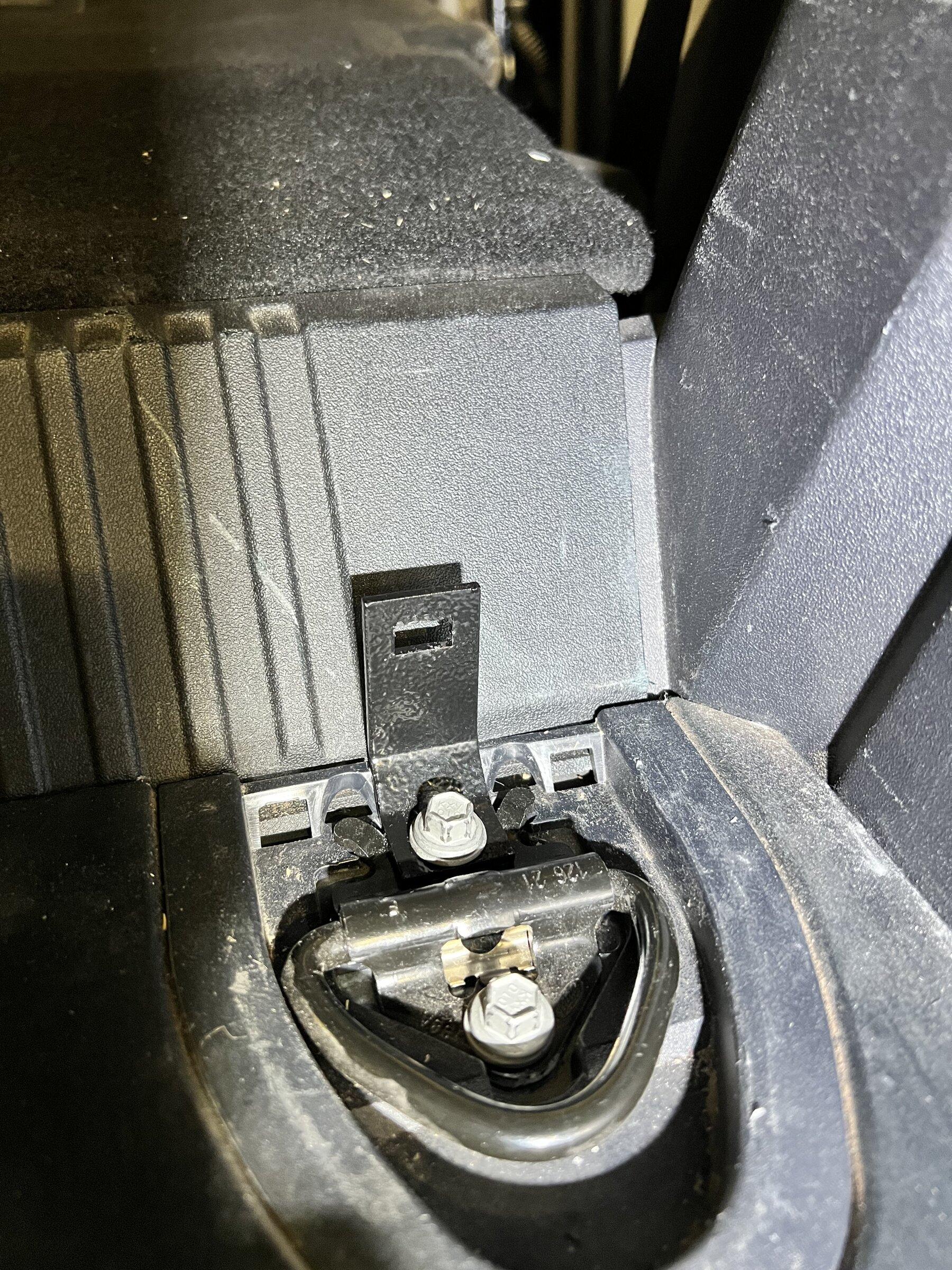 Ford Bronco Bronco Slipstream Security Enclosure 2A46A4D7-F994-42FA-BB15-B77813688C2B