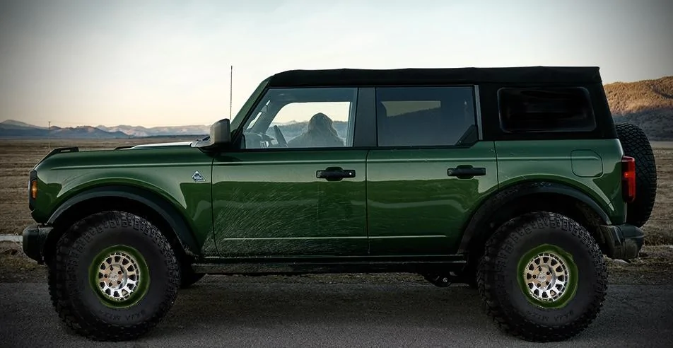 Ford Bronco ERUPTION GREEN Bronco Club 0454C6B5-4F0C-4E79-AE78-DC33DE8B1DDE