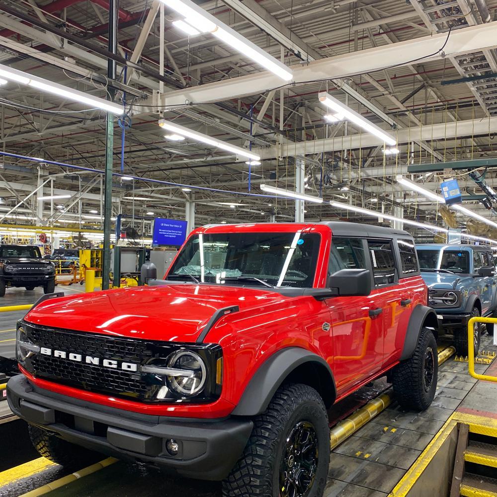 Bronco .jpg