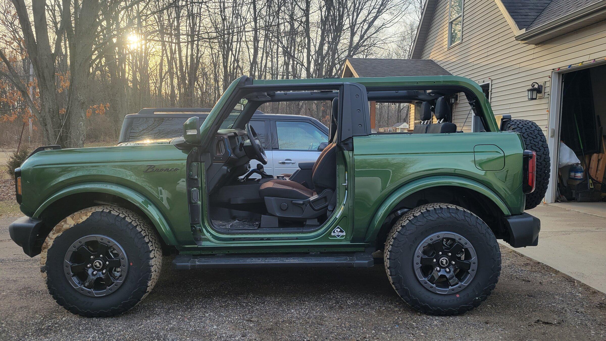 Ford Bronco ERUPTION GREEN Bronco Club 20220305_172844