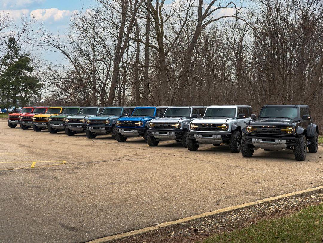 Ford Bronco All 2022 Bronco Raptor Colors Lined Up Together - Which Color Did You Order? 277491329_5892357544124453_2148529373692379992_n