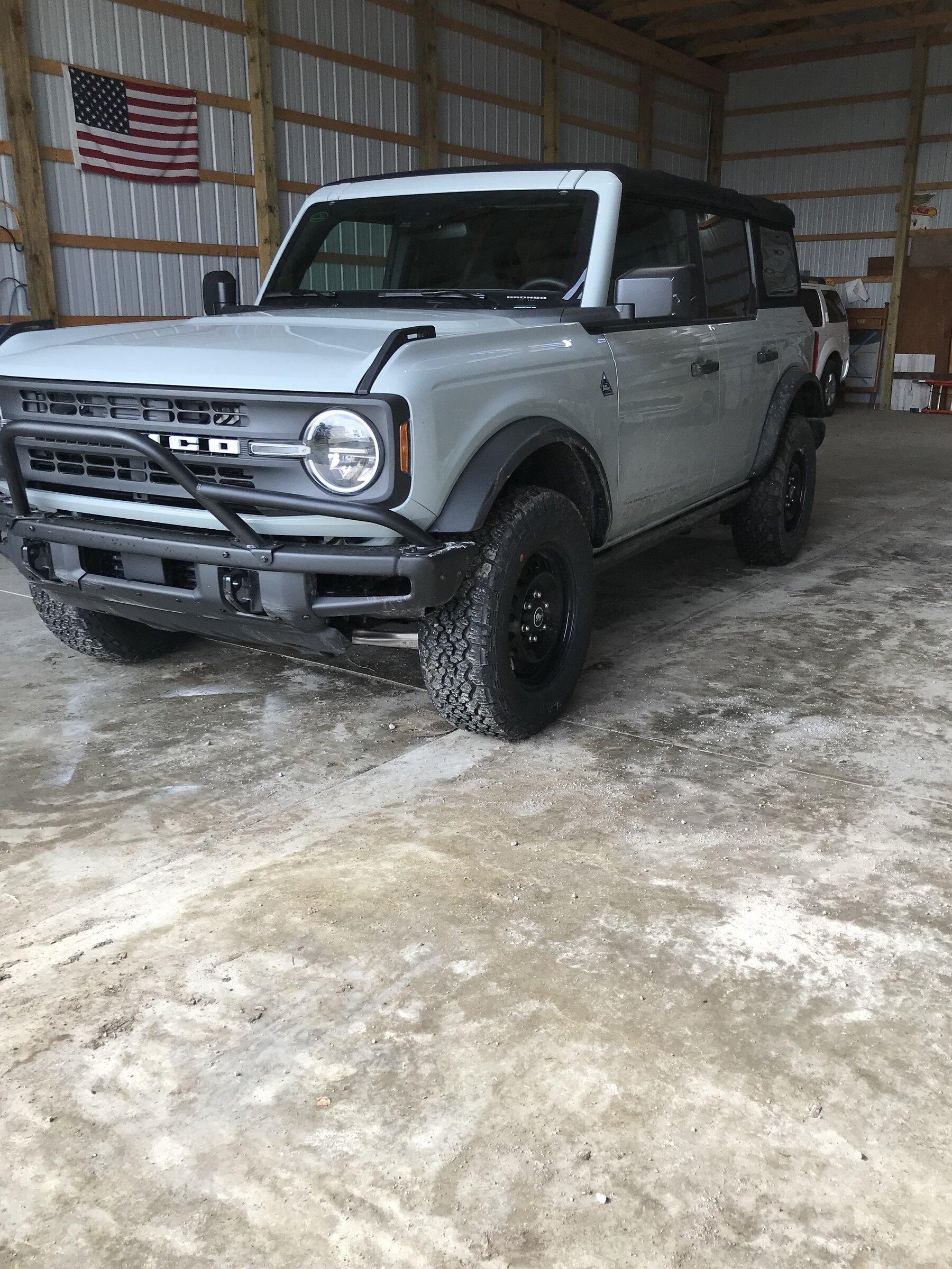 Ford Bronco Ultimate Black Diamond Non-Sasquatch pics thread E00E1811-8462-4E5B-B888-2F61AF0258E8