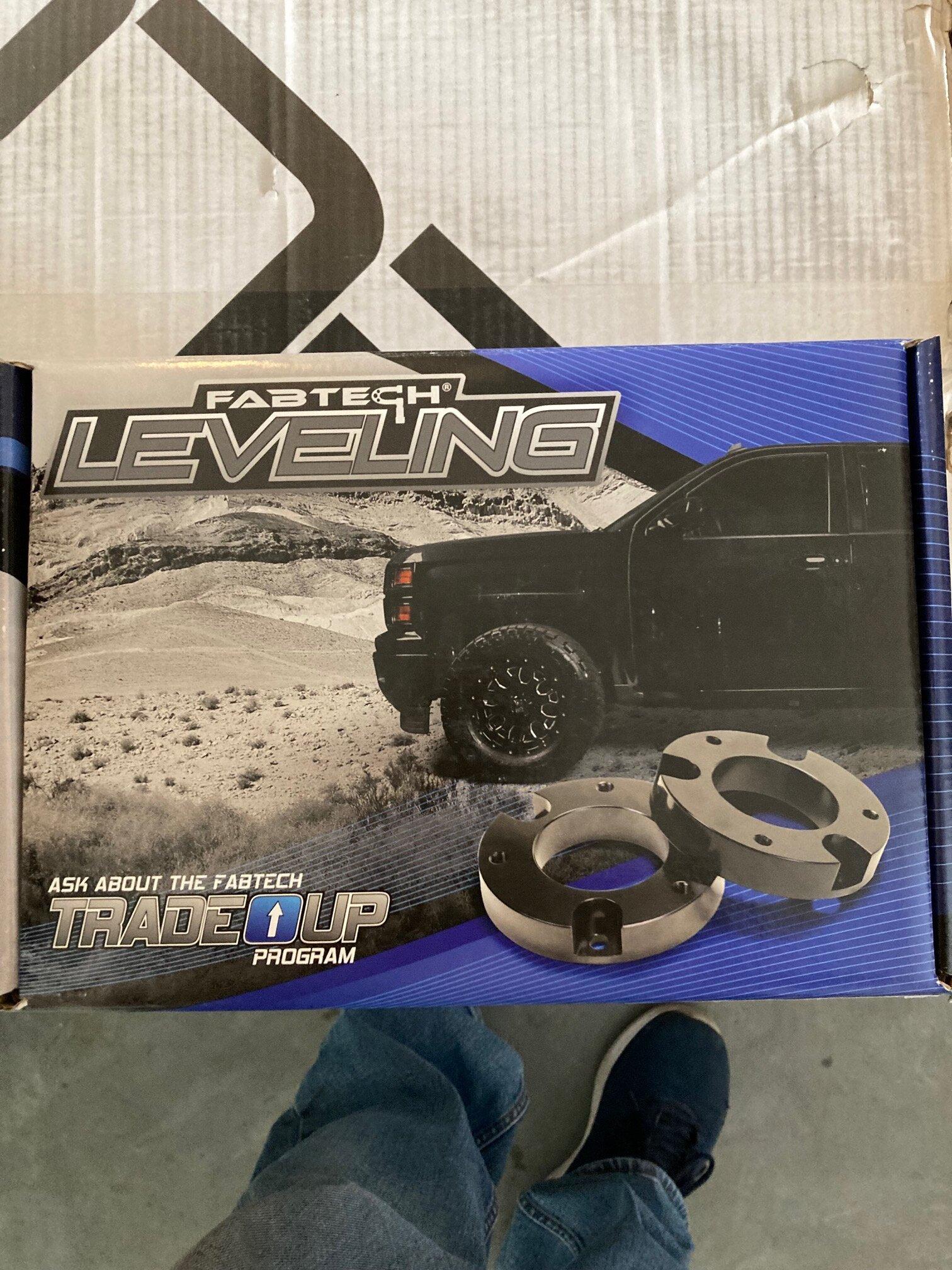Ford Bronco Fabtech 1.5" Leveling Kit $100 IMG_1939