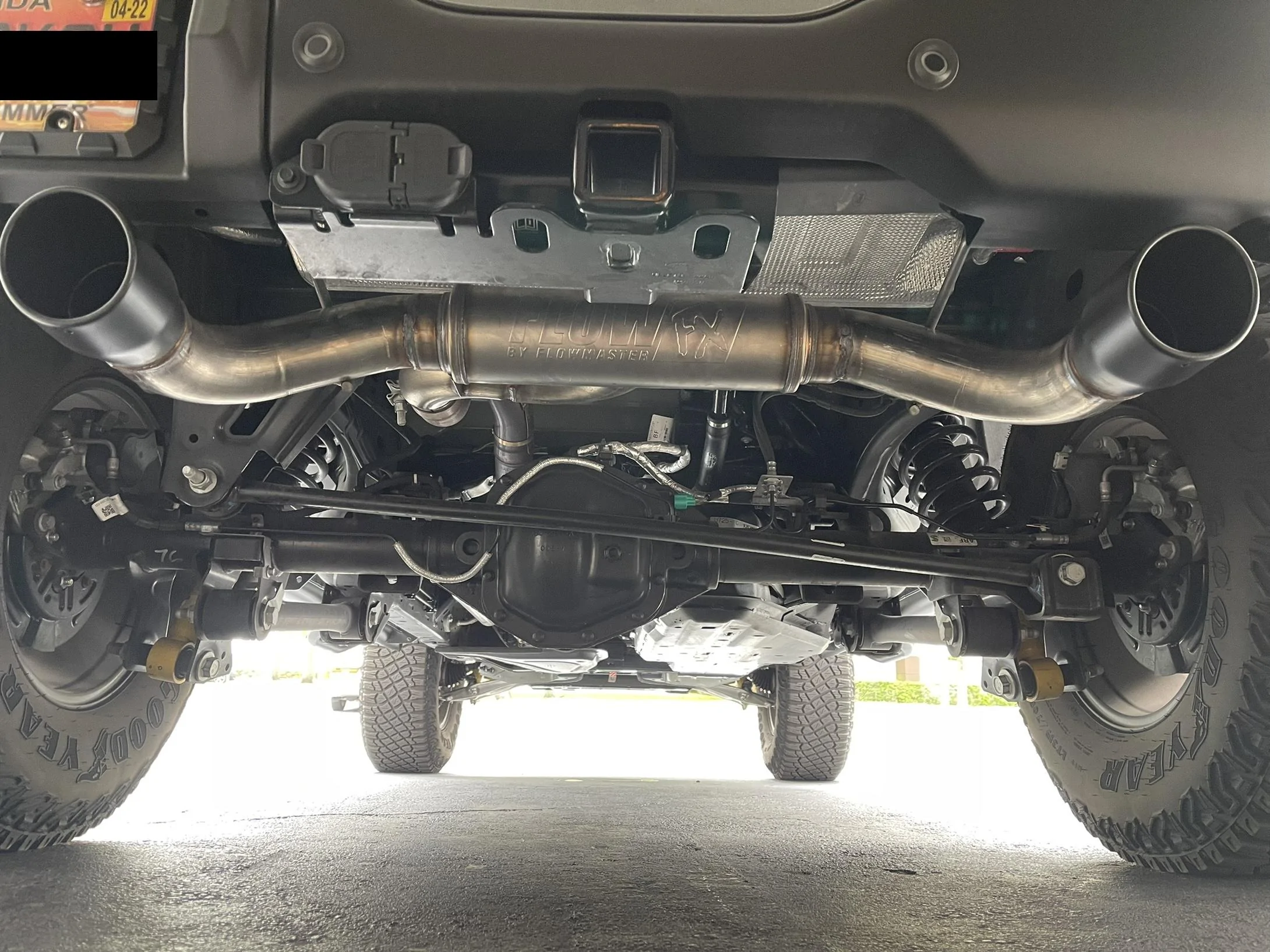Ford Bronco NEW - Flowmaster Exhaust Systems 78543275-AEA7-4BB3-A4E9-349774B635BF