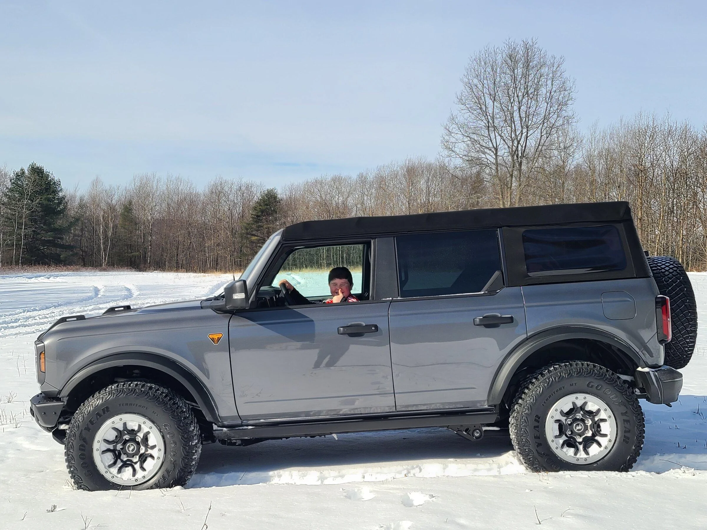 Ford Bronco CARBONIZED GRAY Bronco Club 20220122_114952