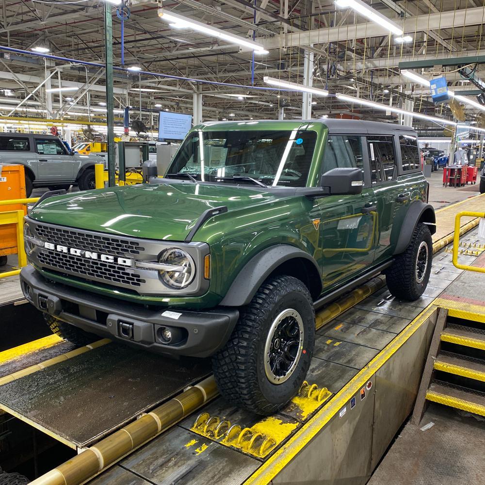 Ford Bronco ERUPTION GREEN Bronco Club image (1)