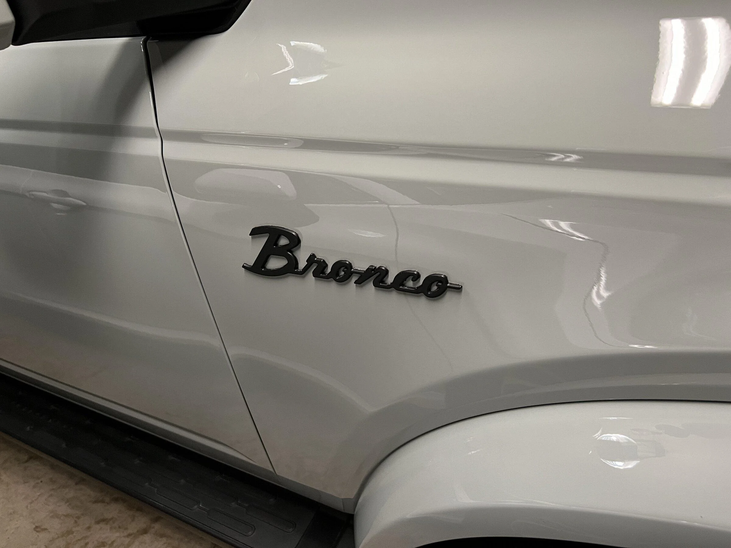 Ford Bronco Bronco script emblem installed 26B25652-01C0-4284-B13C-5DB4B767BD18