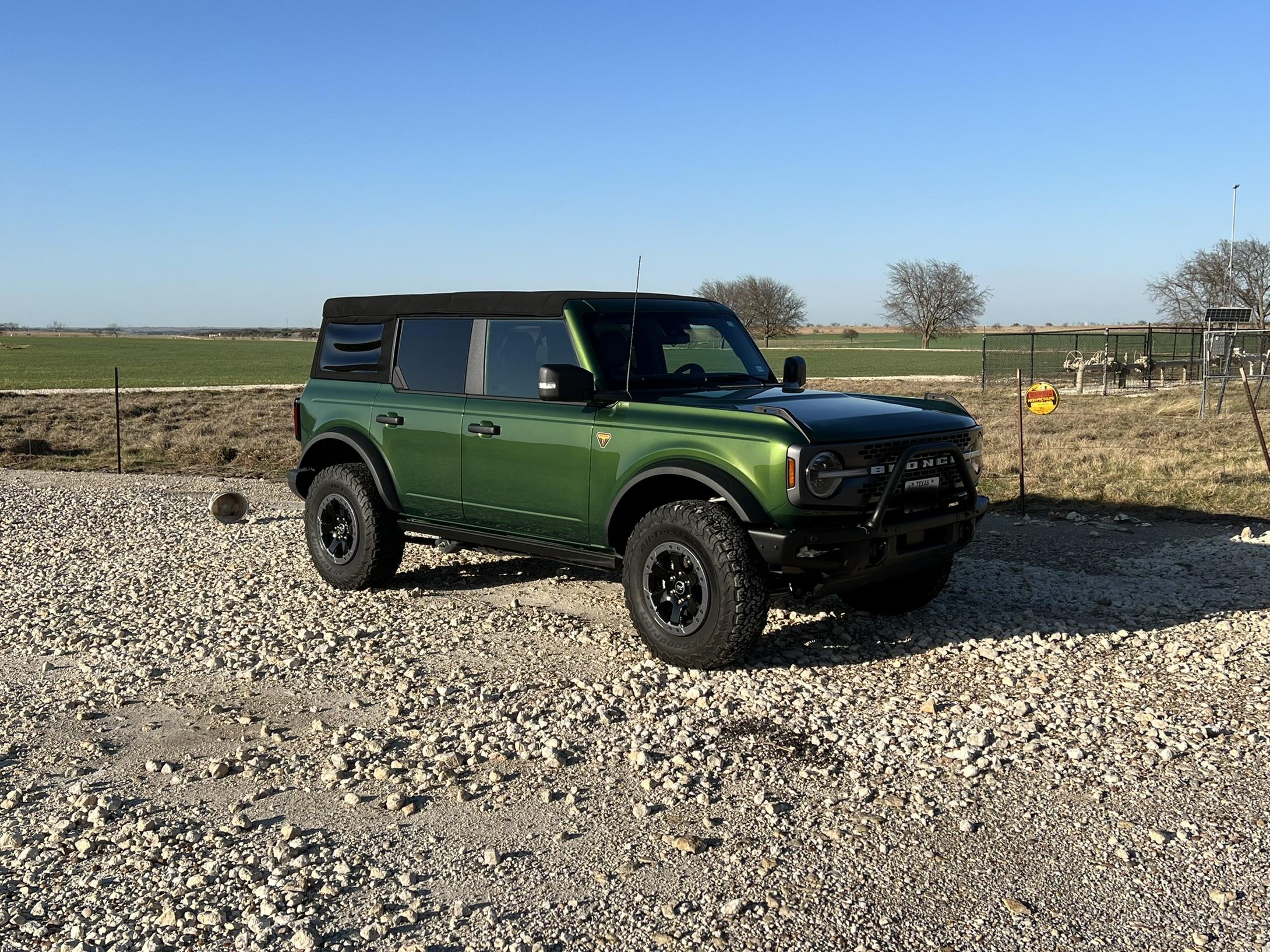 Ford Bronco ERUPTION GREEN Bronco Club 942137B5-6150-411E-87C9-F2522CFB8A4D