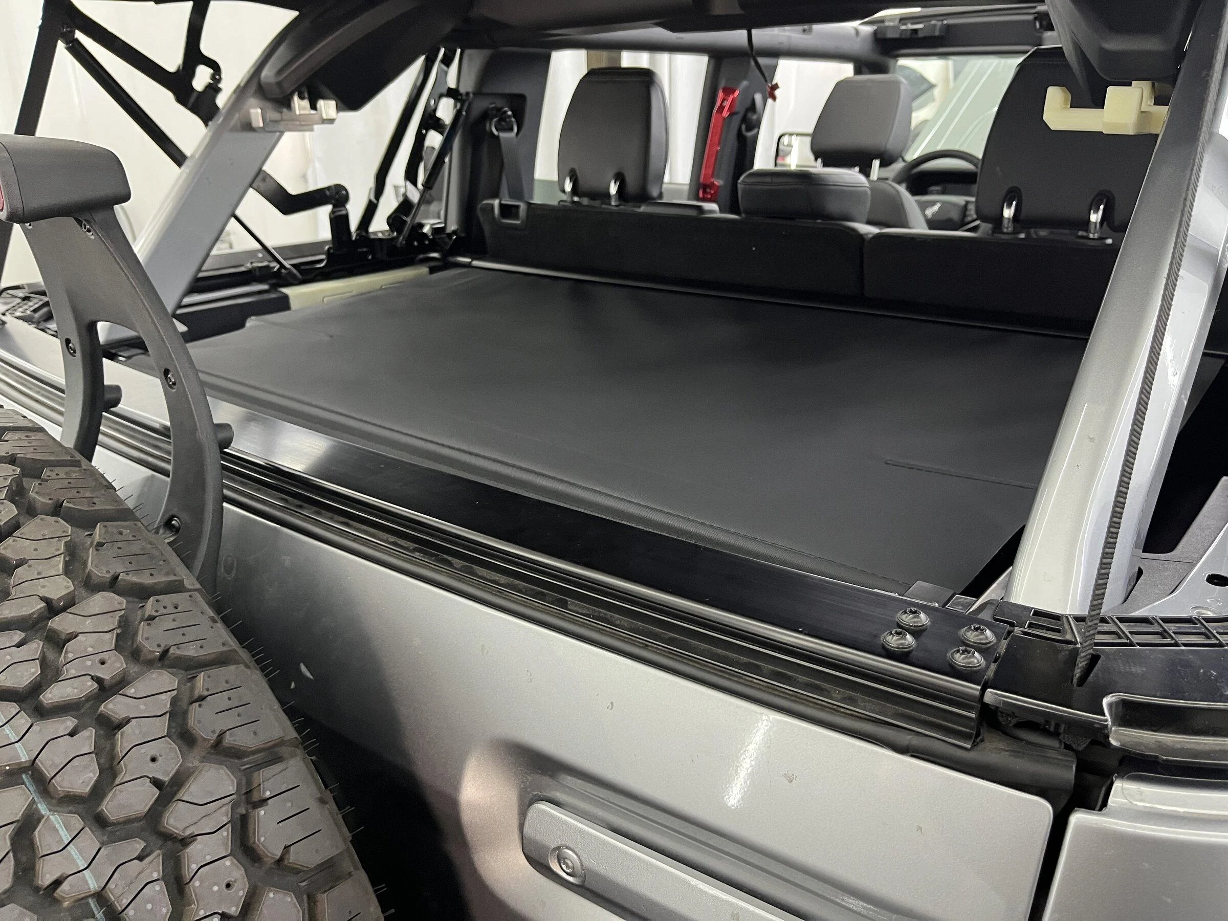 Ford Bronco Mabett Cargo Cover for 4 door coming soon! lQDPDhtL7m3h6pbNC9DND8CweIfVglPnYqkCTRRC2AAzAA_4032_3024