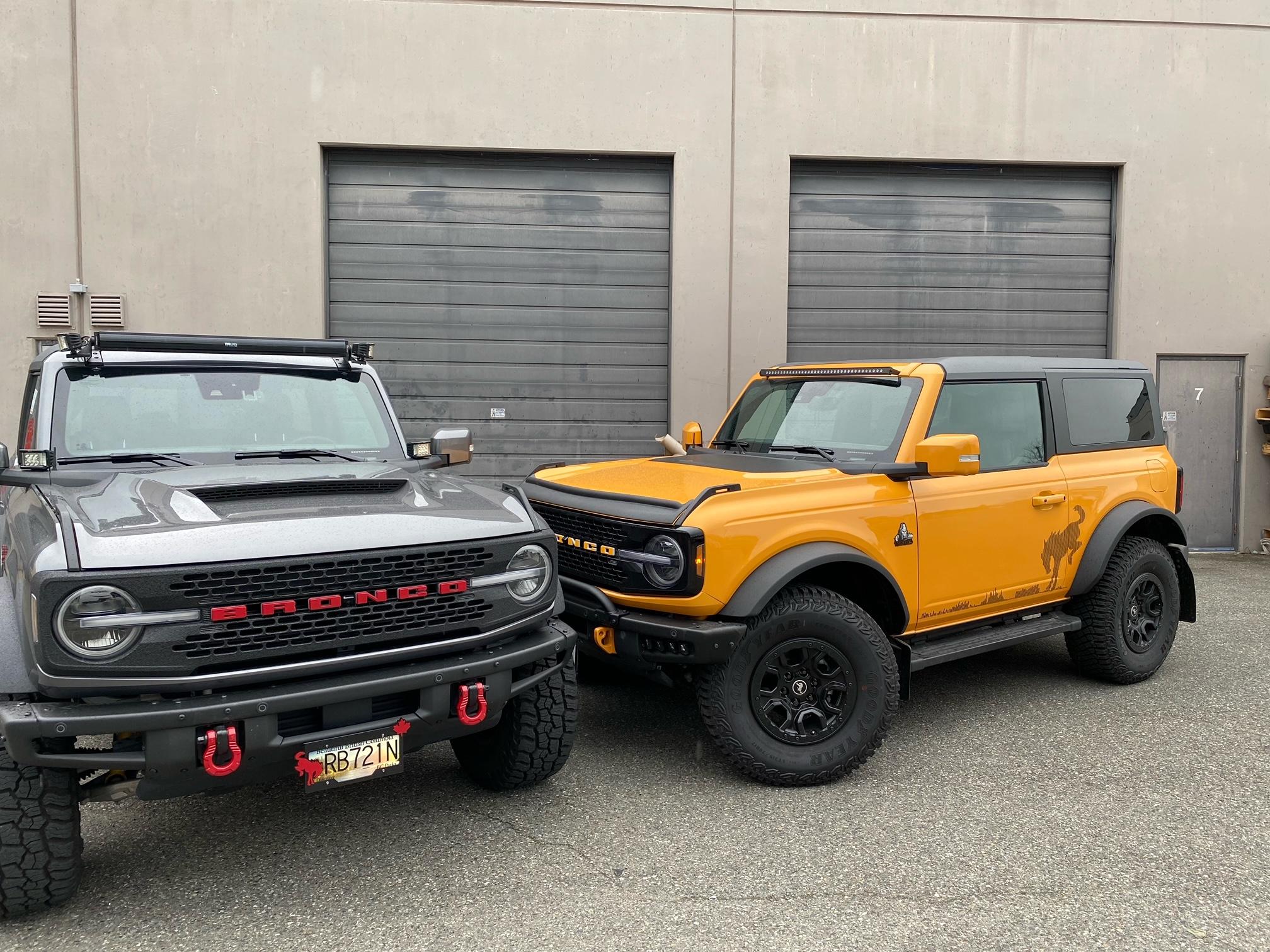 Ford Bronco CARBONIZED GRAY Bronco Club image3 (10)