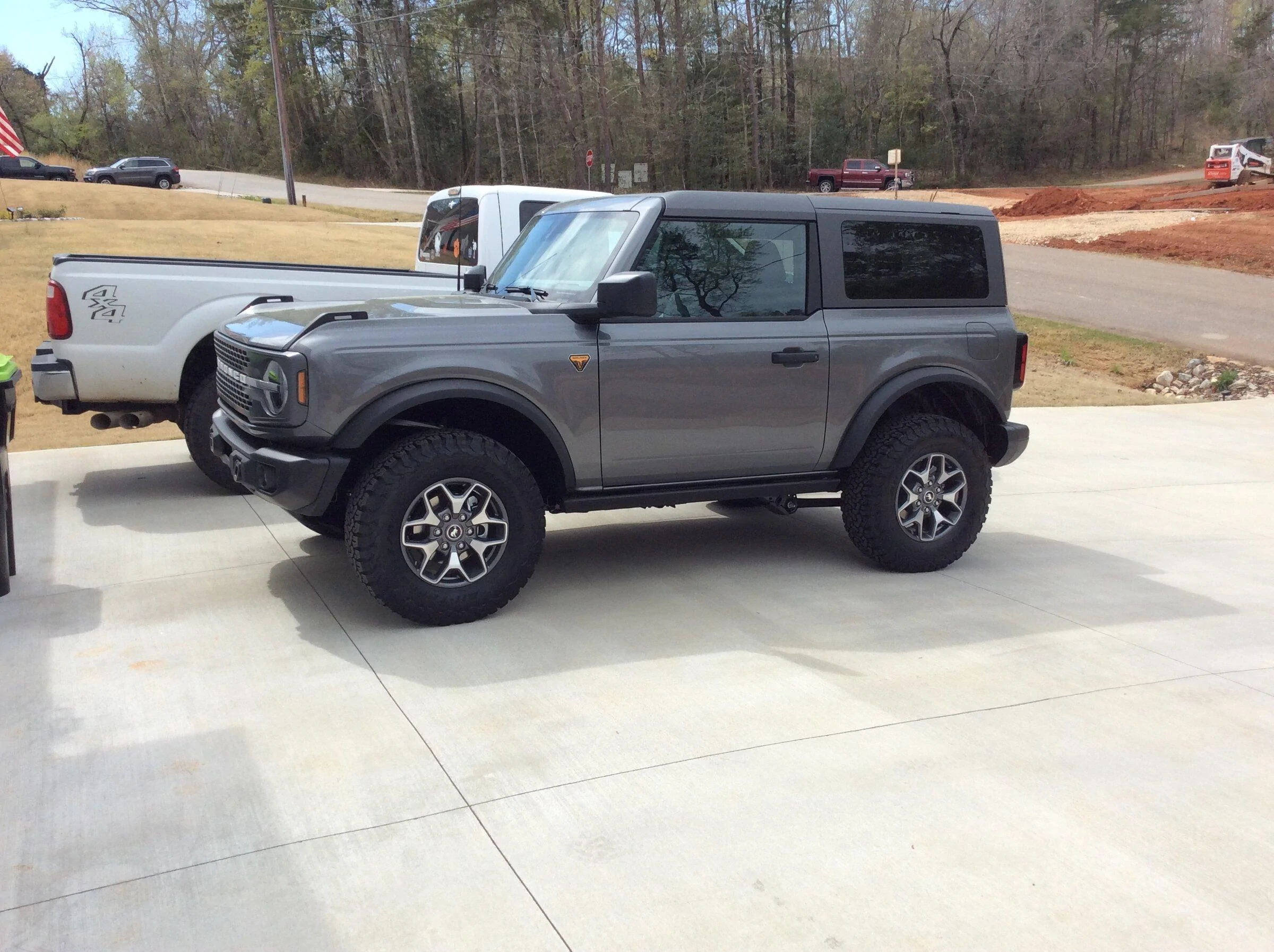 Ford Bronco CARBONIZED GRAY Bronco Club 0D5BE9A7-5127-4DDD-BE79-661F3C79F43A