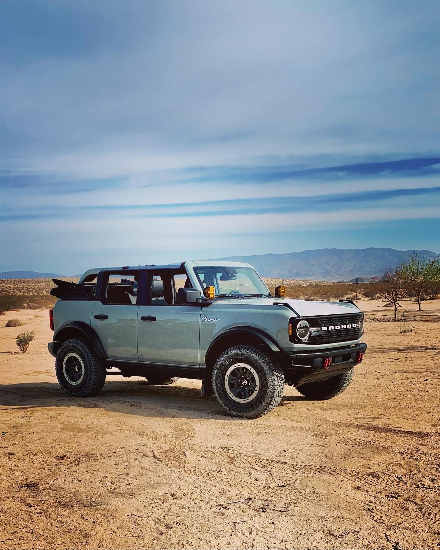 Ford Bronco CACTUS GRAY Bronco Club A19ADC54-D0B9-4284-9B65-C2CFED1F2949