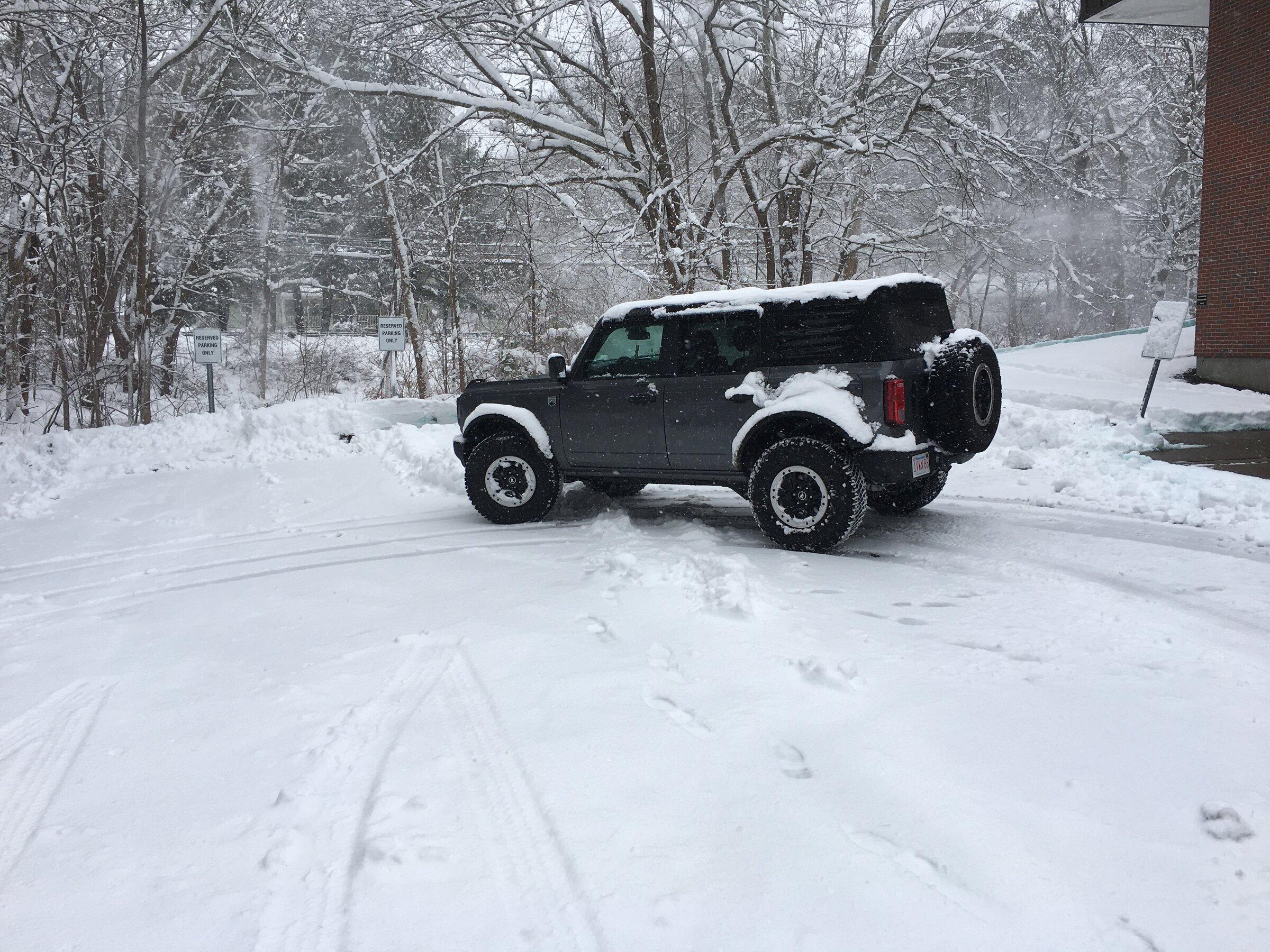 Ford Bronco Big Bend build! a start anyway snow2.JPG