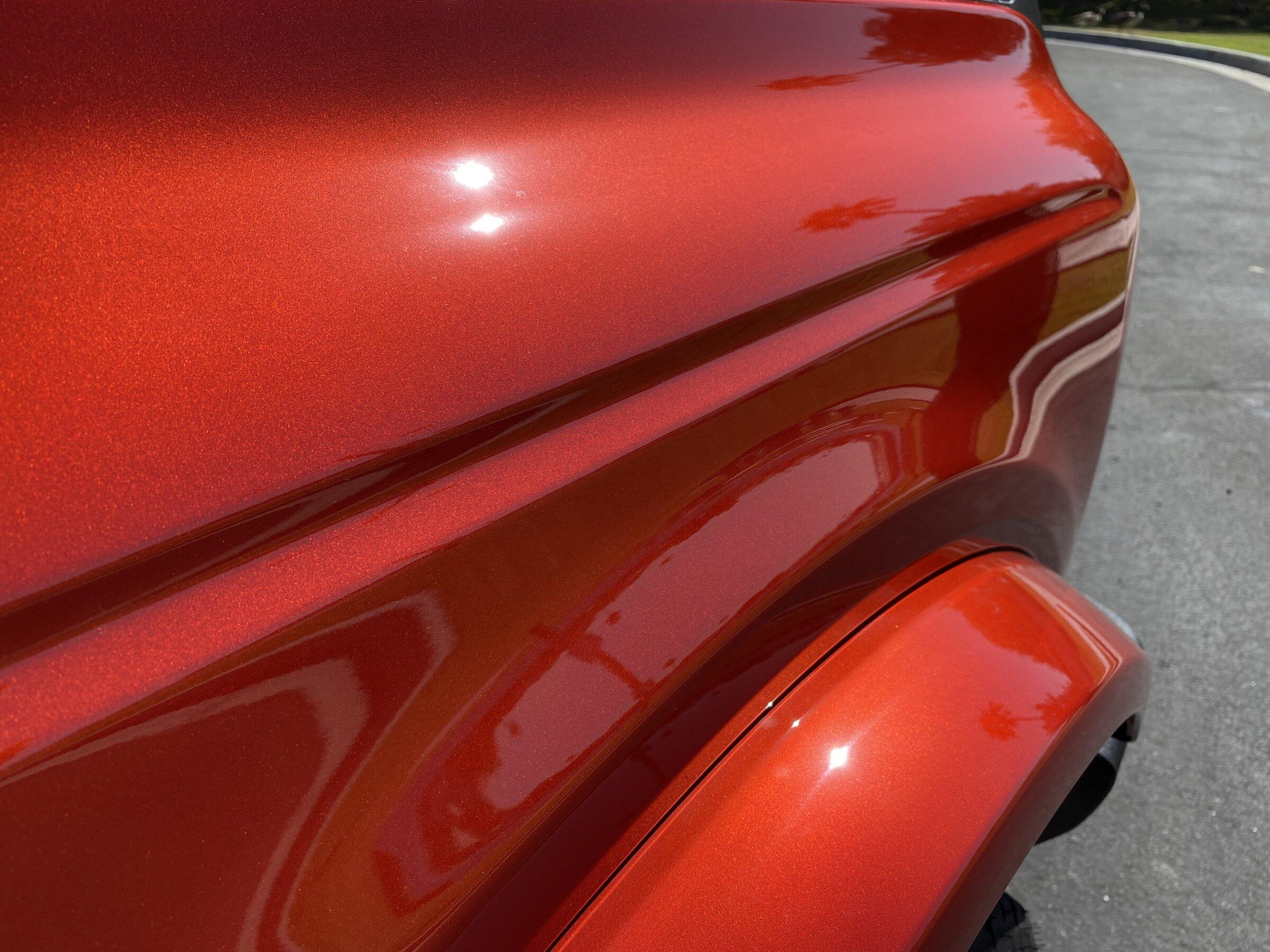 Ford Bronco HOT PEPPER RED Bronco Club 03D725FB-4DC6-4797-90F3-D6C9FAFF3A75