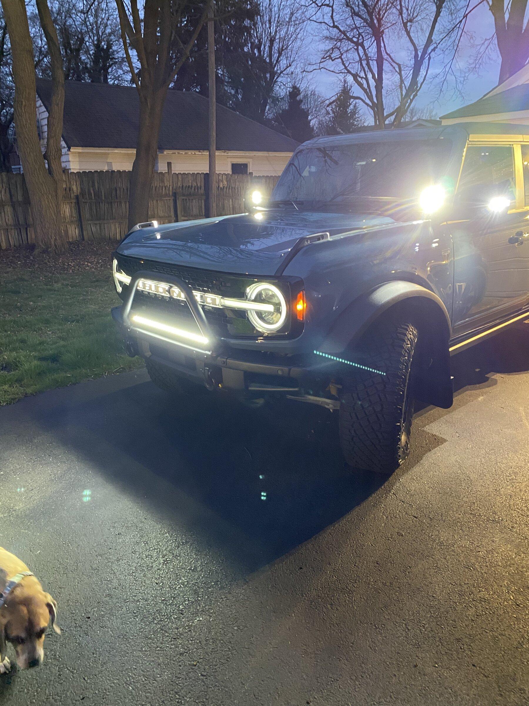 Ford Bronco M&R 30inch light bar. 76A0890B-A72E-41AB-BF91-113A1C81A5CA