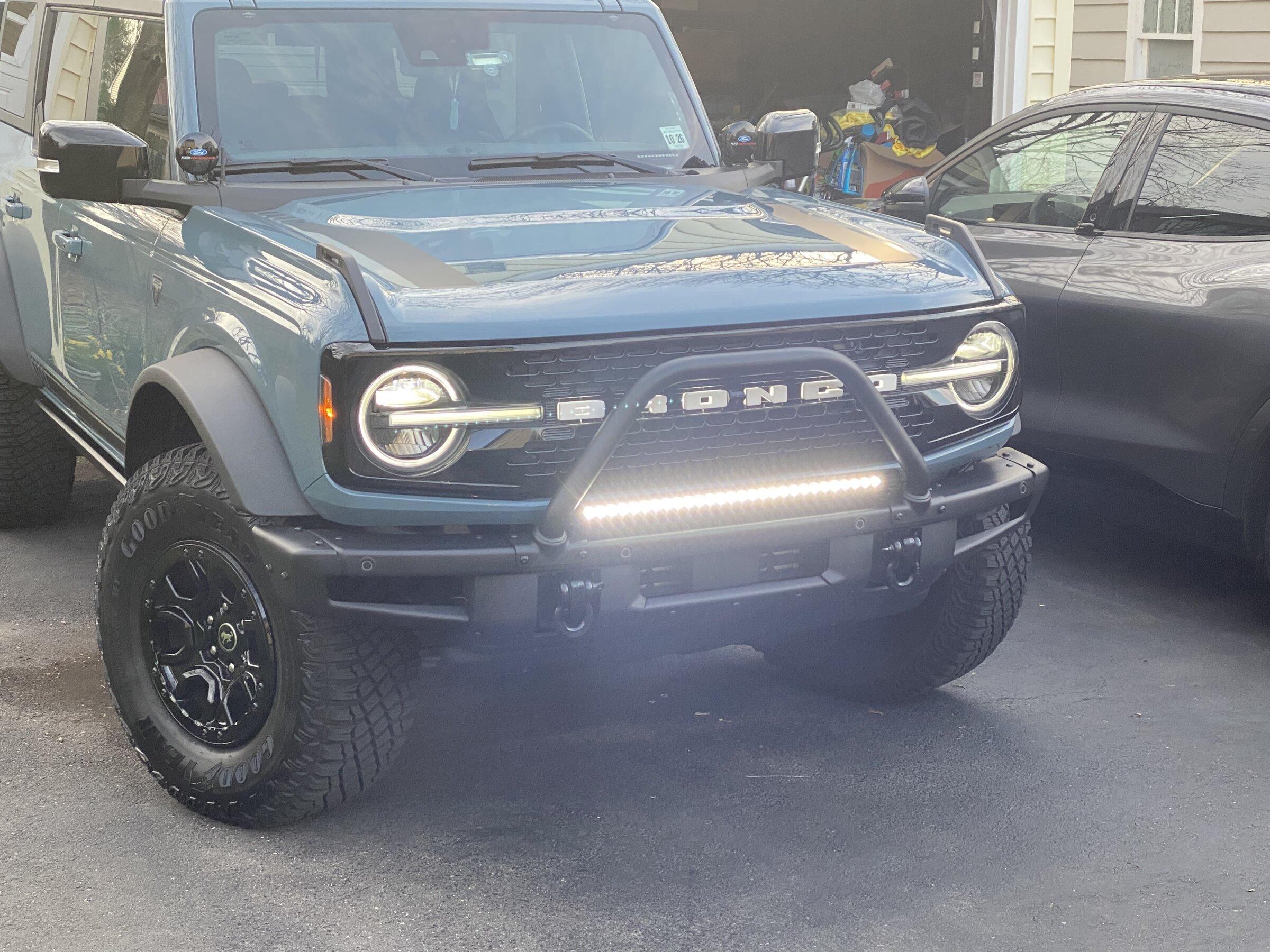 Ford Bronco M&R 30inch light bar. 96CDC74E-0191-4309-878D-1C20061CC174