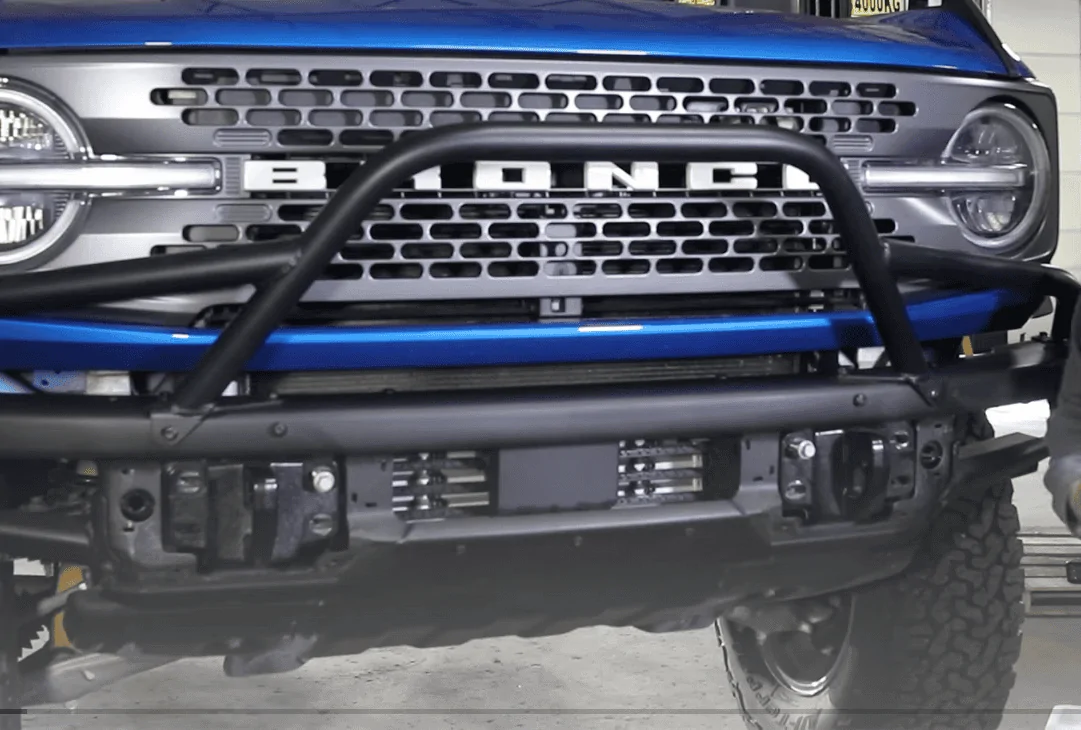 Ford Bronco Capable bumper D-ring paint 1649160787508
