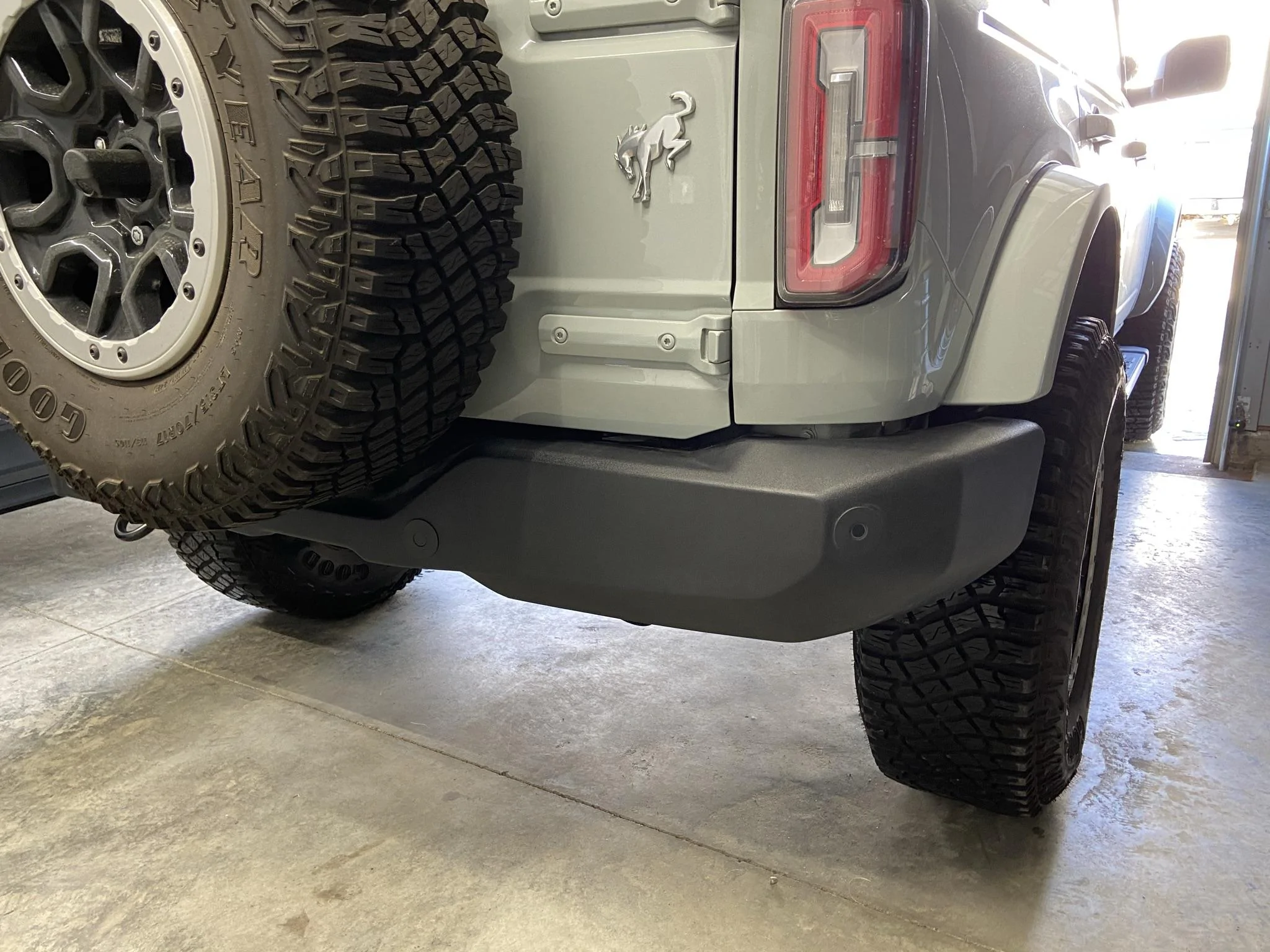 Ford Bronco FS: OEM Rear Bumper F6D3A44C-4825-4661-9B87-B22A244FCE62