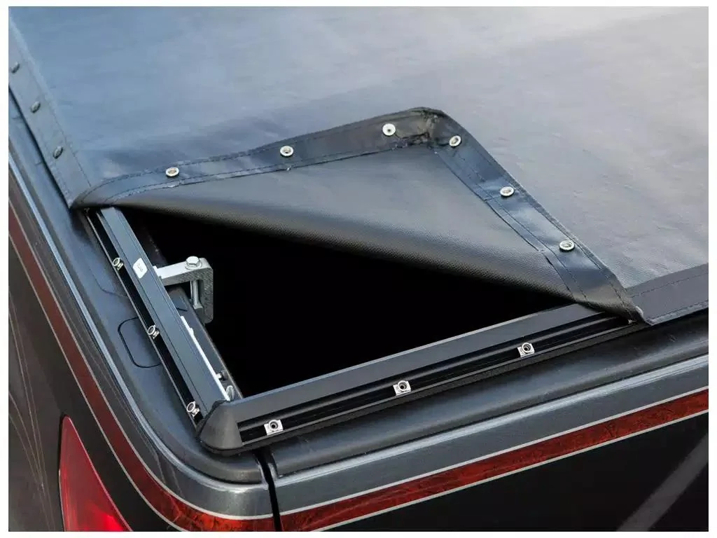 Ford Bronco 2 door mic top cargo cover? 679