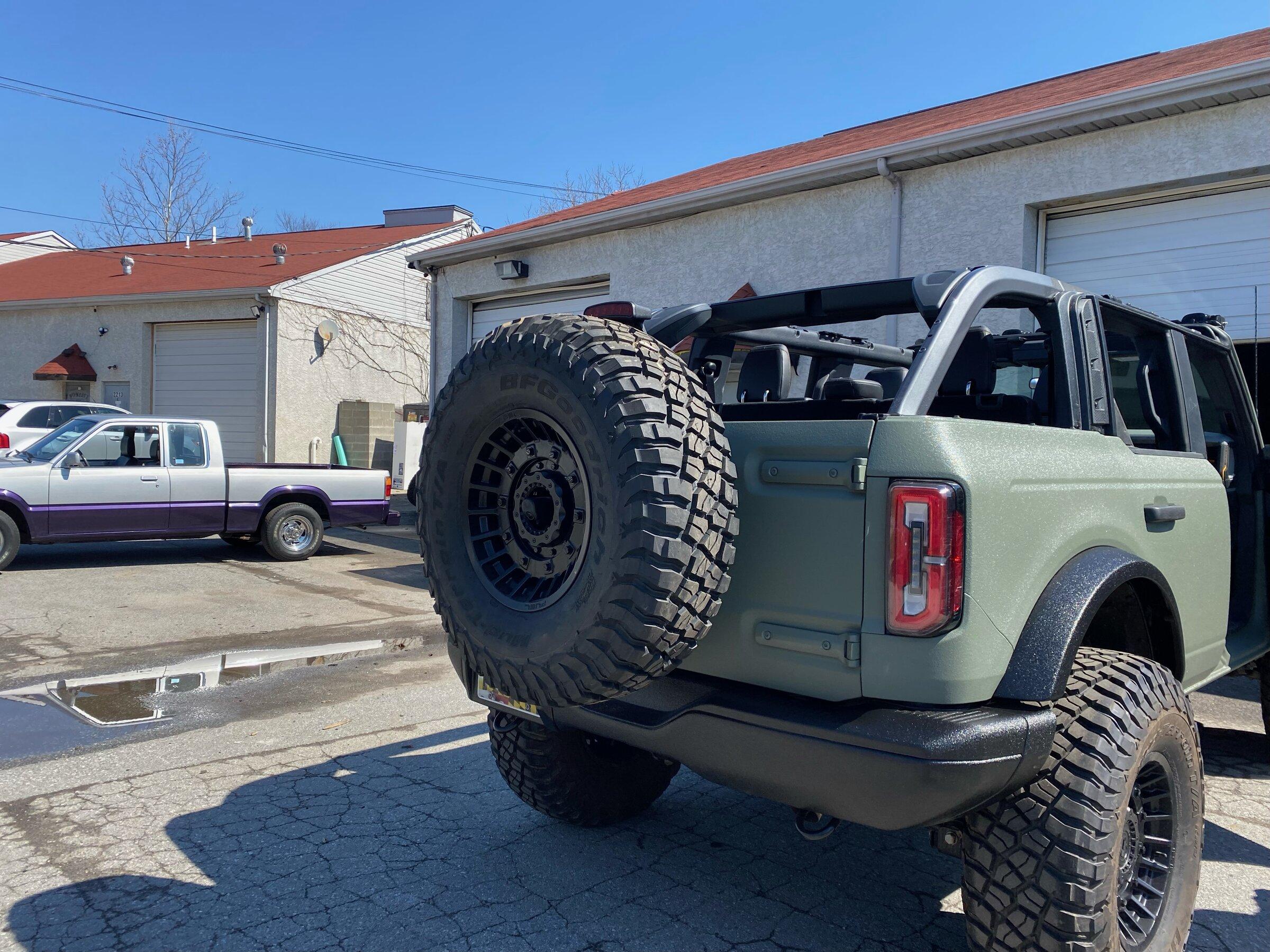 Ford Bronco Fully Line-X the whole bronco 64d5dafd-00b8-4989-b413-8273f0d1b93a-jpe