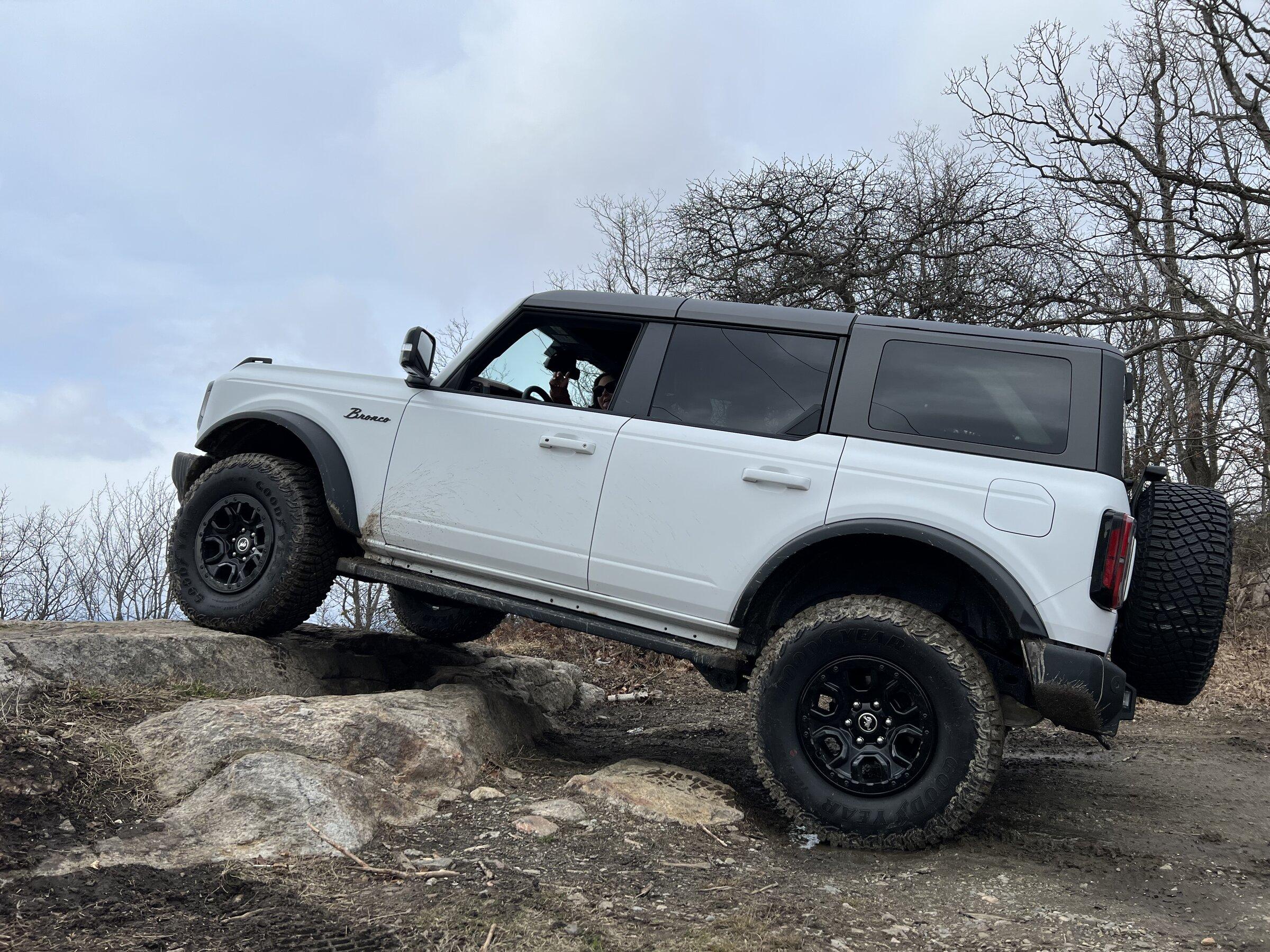 Ford Bronco Wildtrak Meets Mt. Beacon⛰ 6B1B9CAC-AAD2-444F-9645-970B00A09FE2