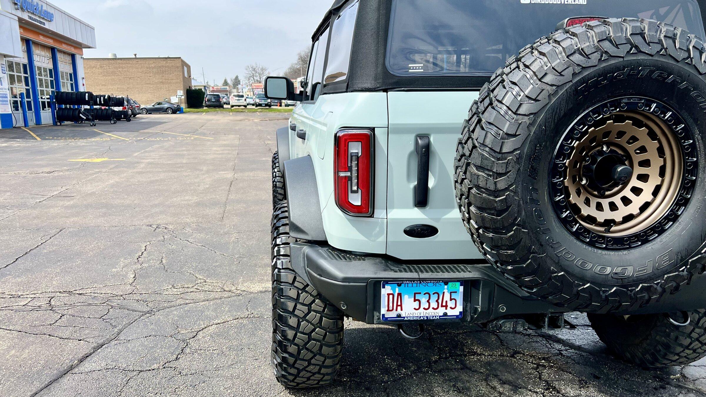 Ford Bronco CACTUS GRAY Bronco Club 096C0B4F-5318-4757-8A0F-E7777A88FD6A
