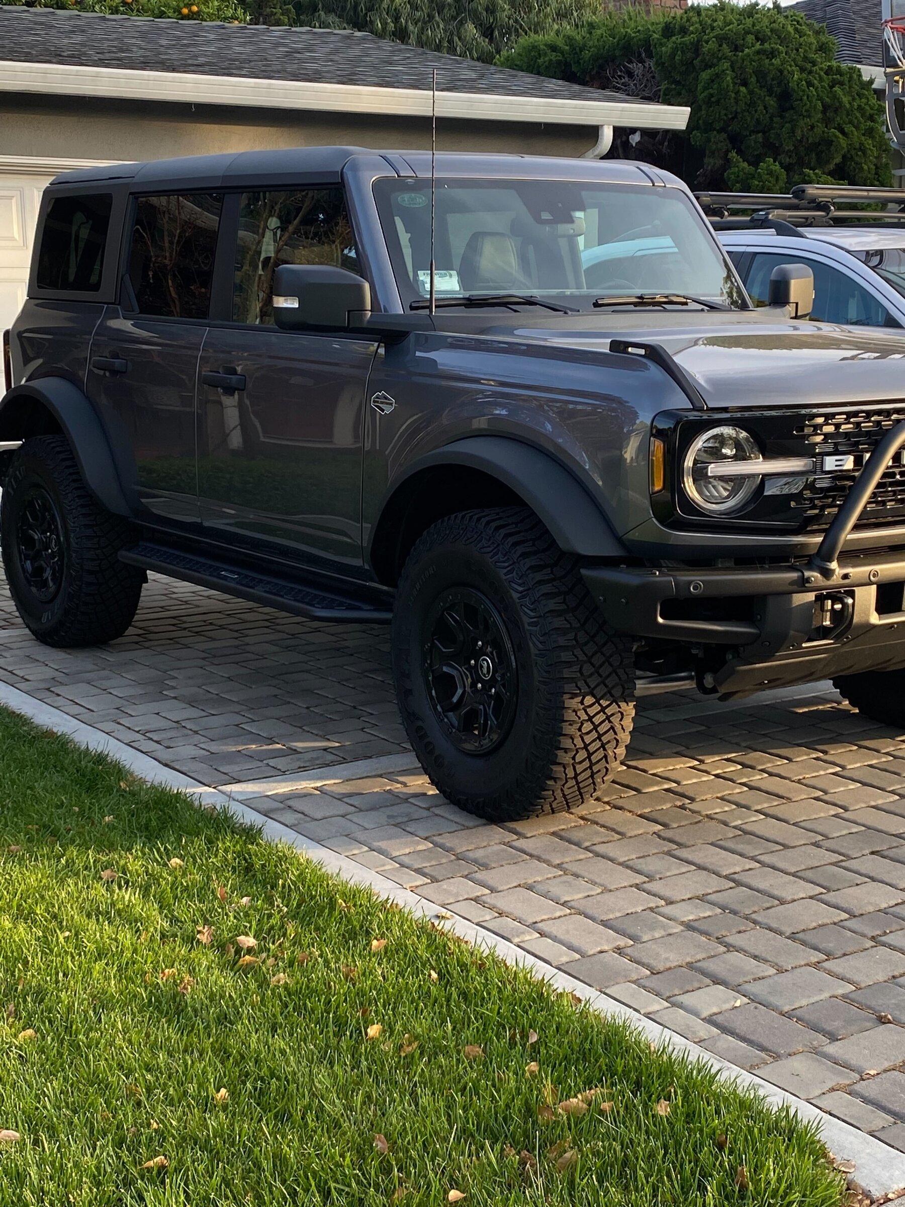 Ford Bronco Carbonized Gray Wildtrak Image from iOS