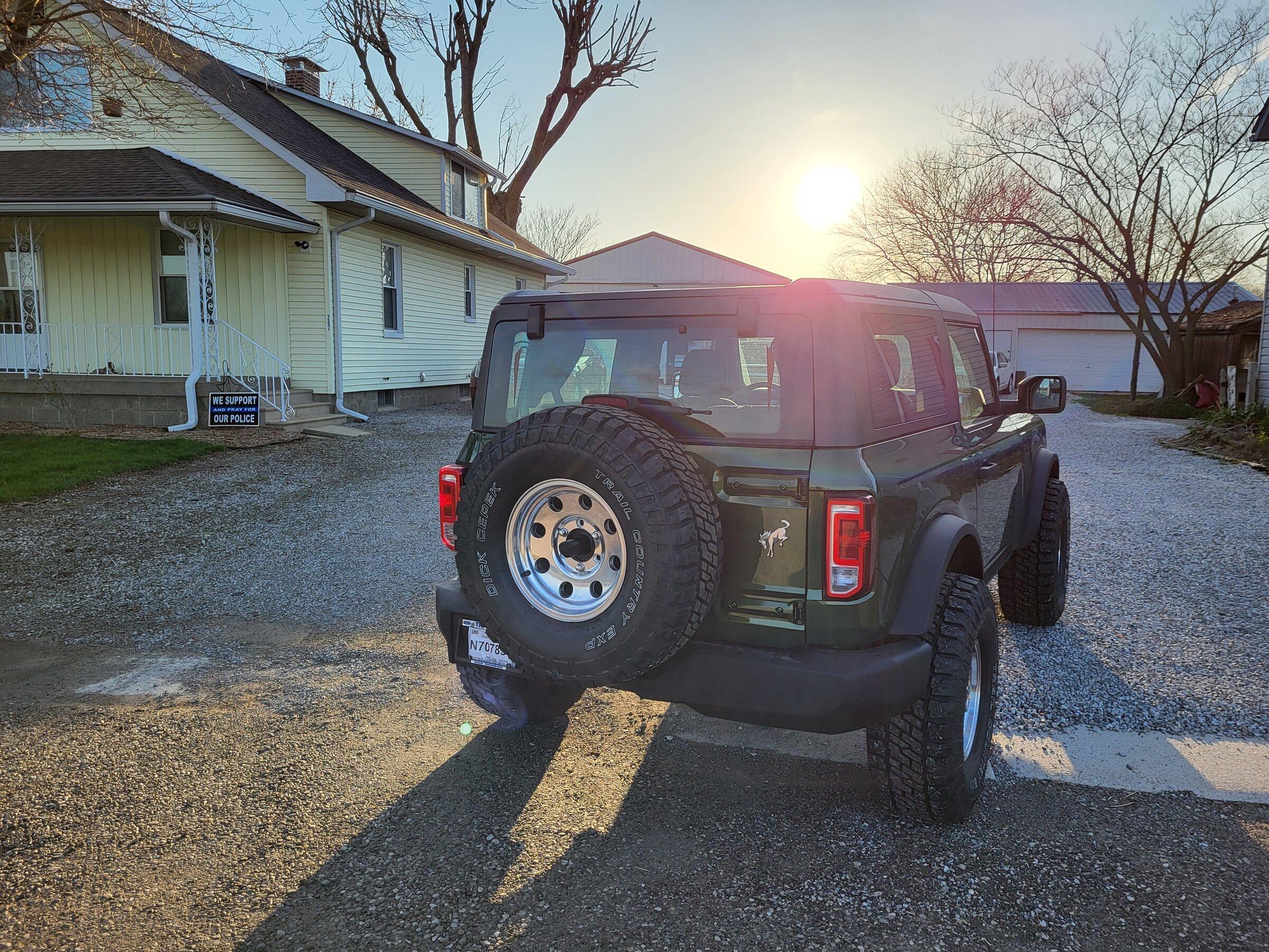 Ford Bronco ERUPTION GREEN Bronco Club 20220405_183627