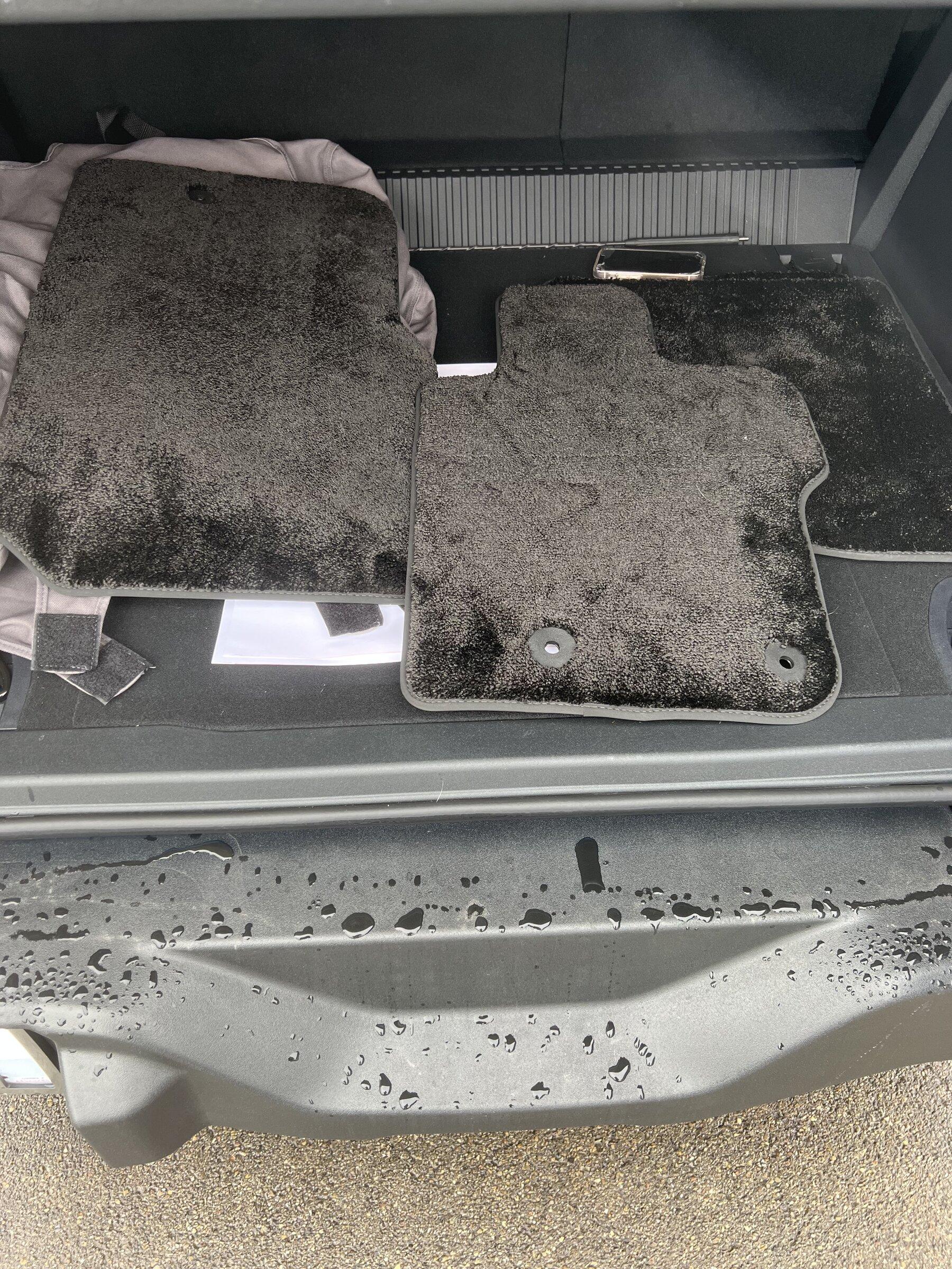 Ford Bronco Carpet Mats $50 obo 78BFD2DA-6D33-479C-B048-F87435A87A71