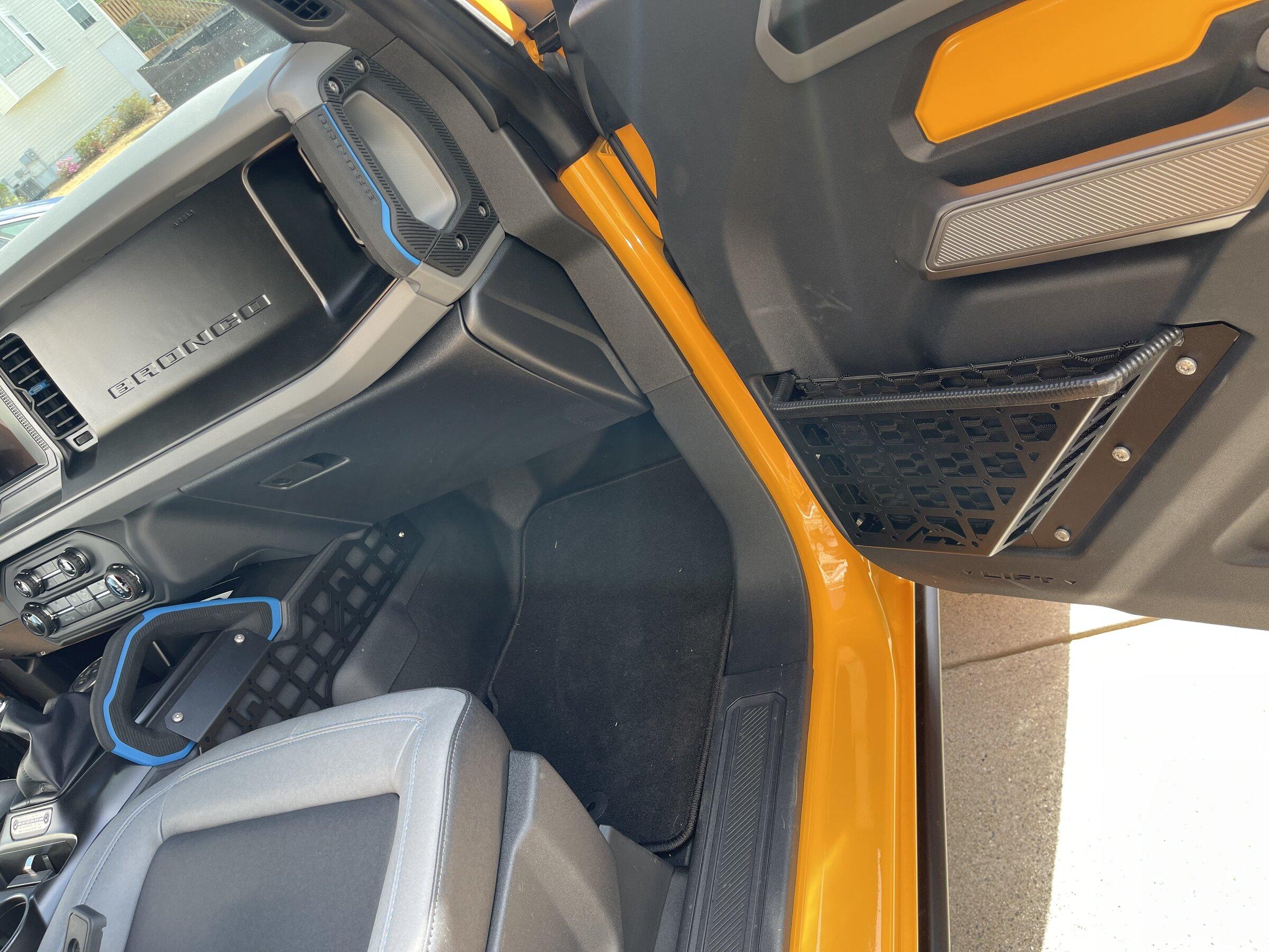 Ford Bronco The Bus Stop (2 door) Build 67FA3CA1-1720-4368-BAF1-03776F954384