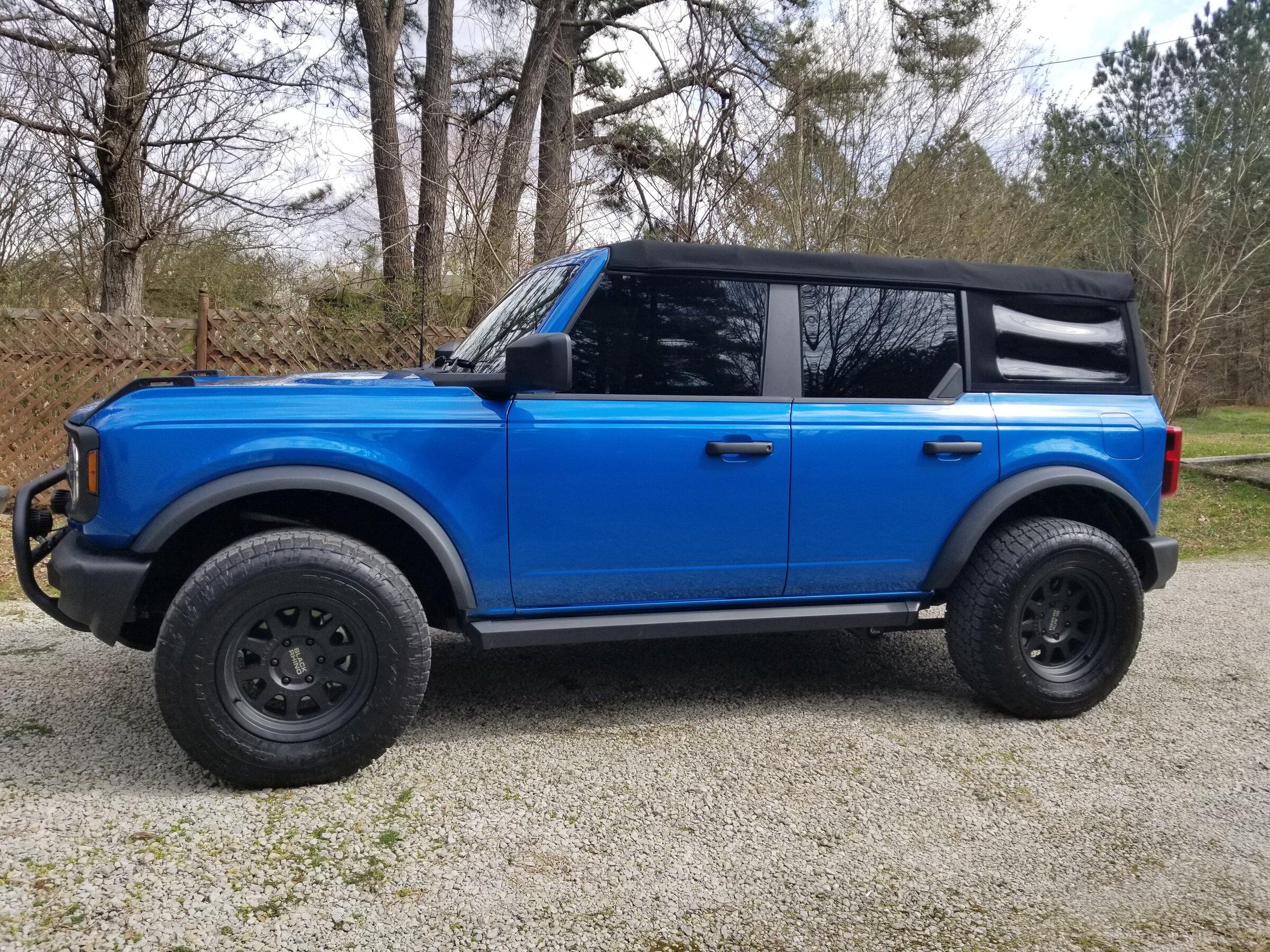 Ford Bronco Velocity Blue pictures? 20220305_133314
