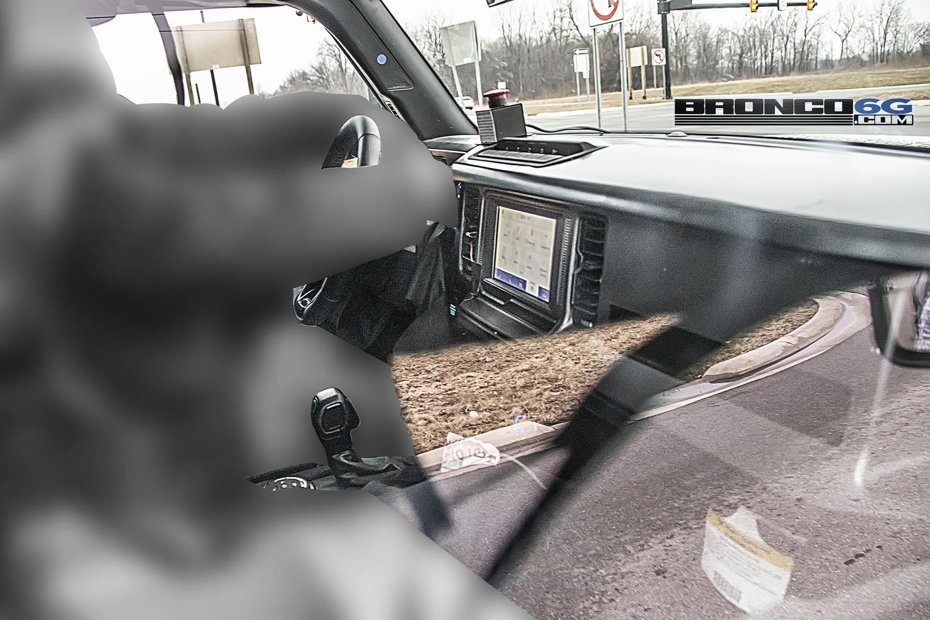 Ford Bronco 2021 Bronco Interior Spied Undisguised!! 2021-Bronco-Interior-Bronco.int04.KGP