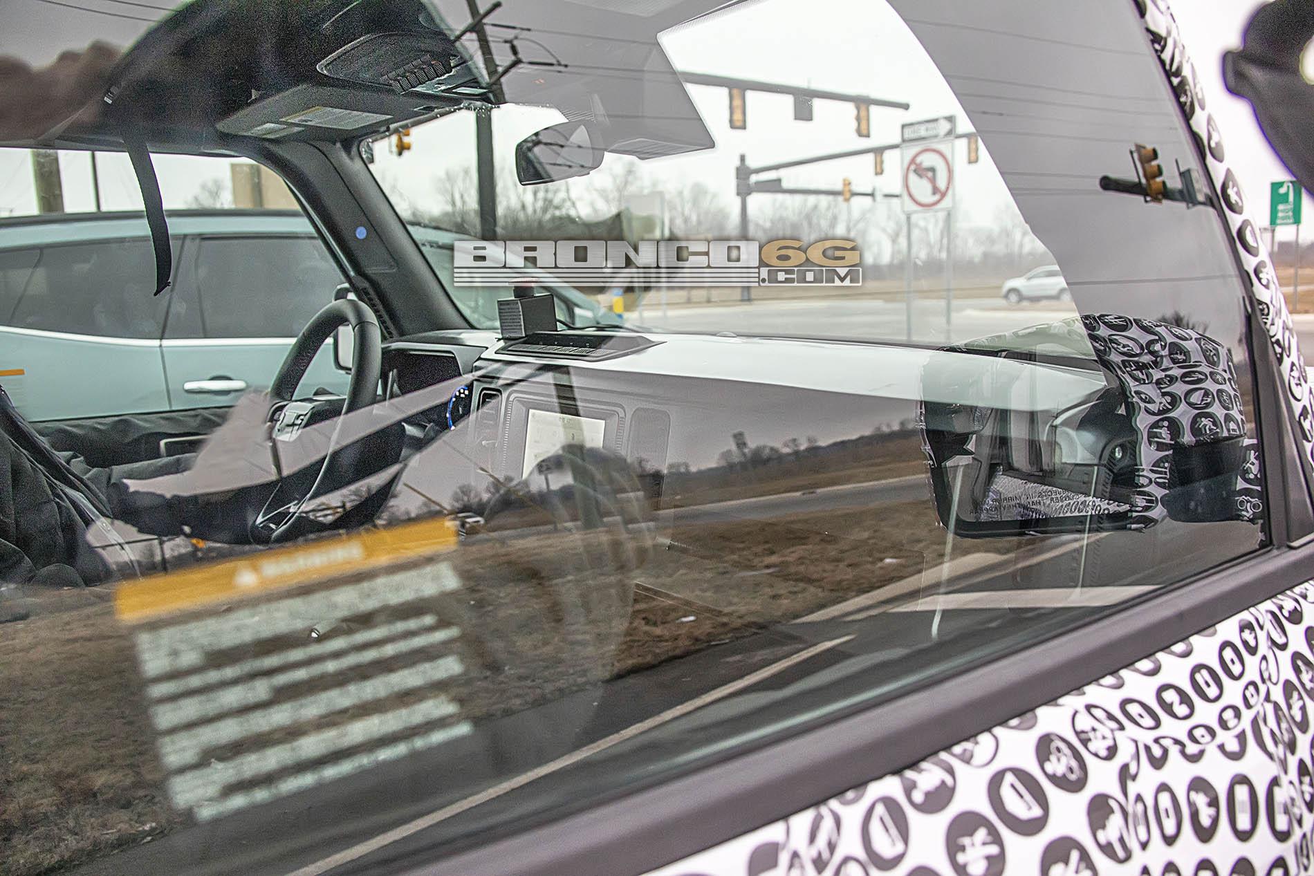 Ford Bronco 2021 Bronco Interior Spied Undisguised!! 2021-Bronco-Interior-Bronco.int07.KGP